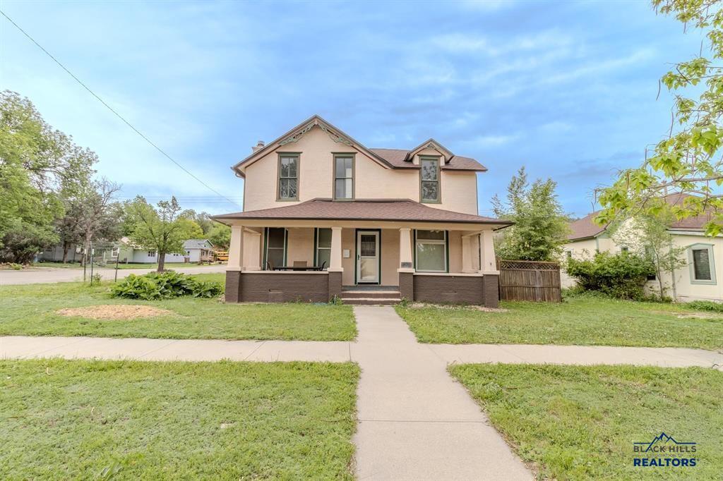 201 S 6TH ST