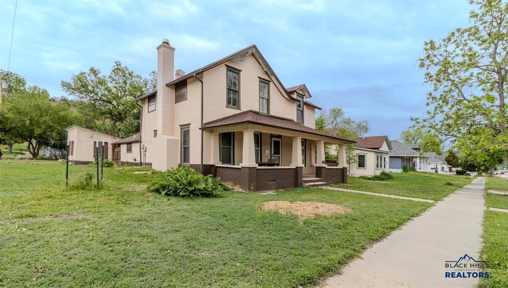 201 S 6TH ST