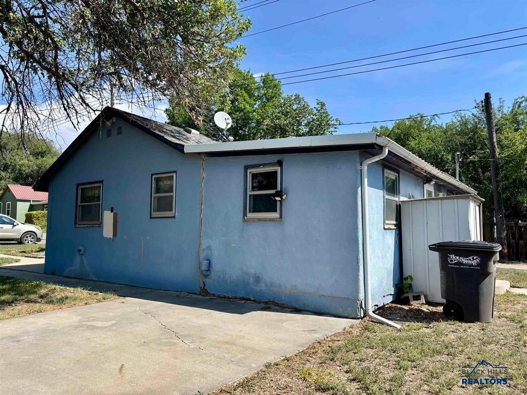 537 ALBANY AVE