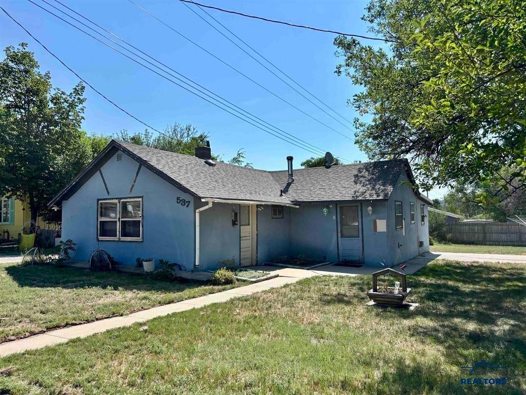 537 ALBANY AVE