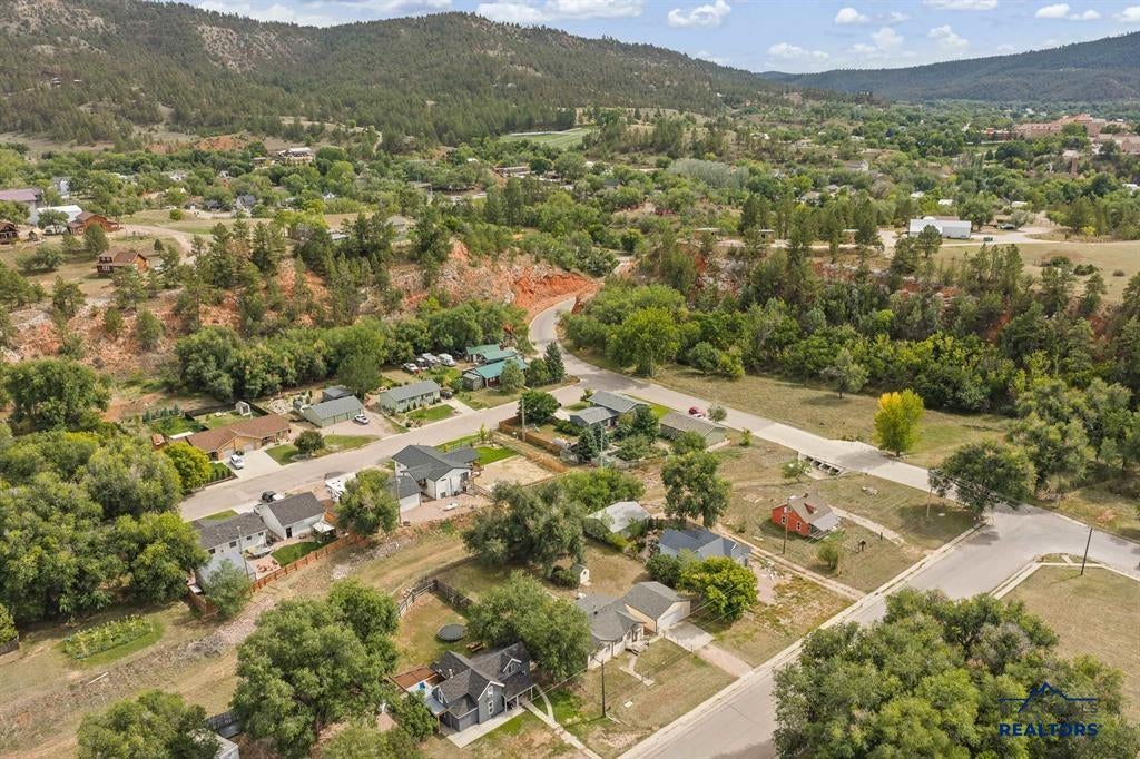 1423 EVANS ST