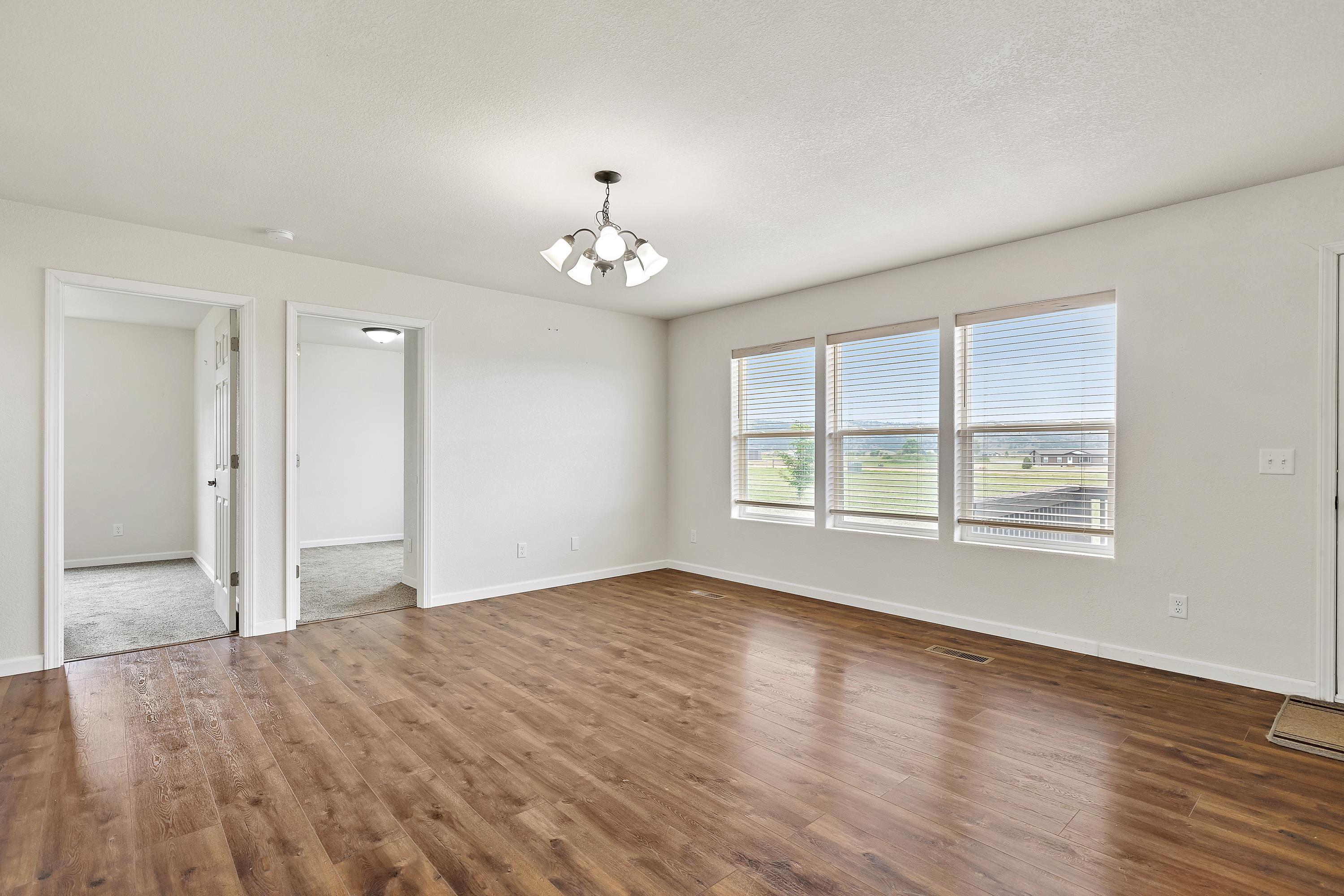 13208 Hillsview Drive