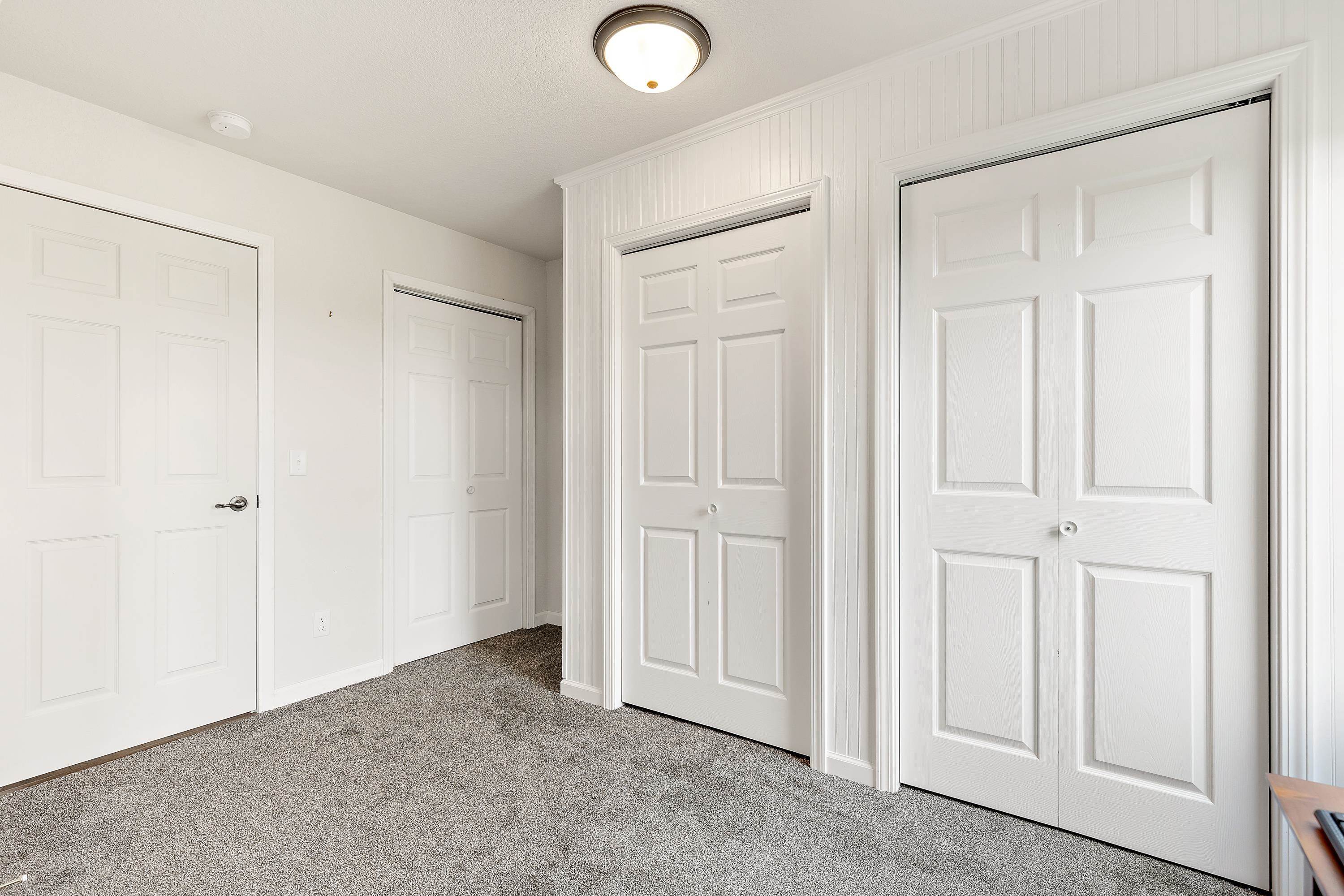 13208 Hillsview Drive