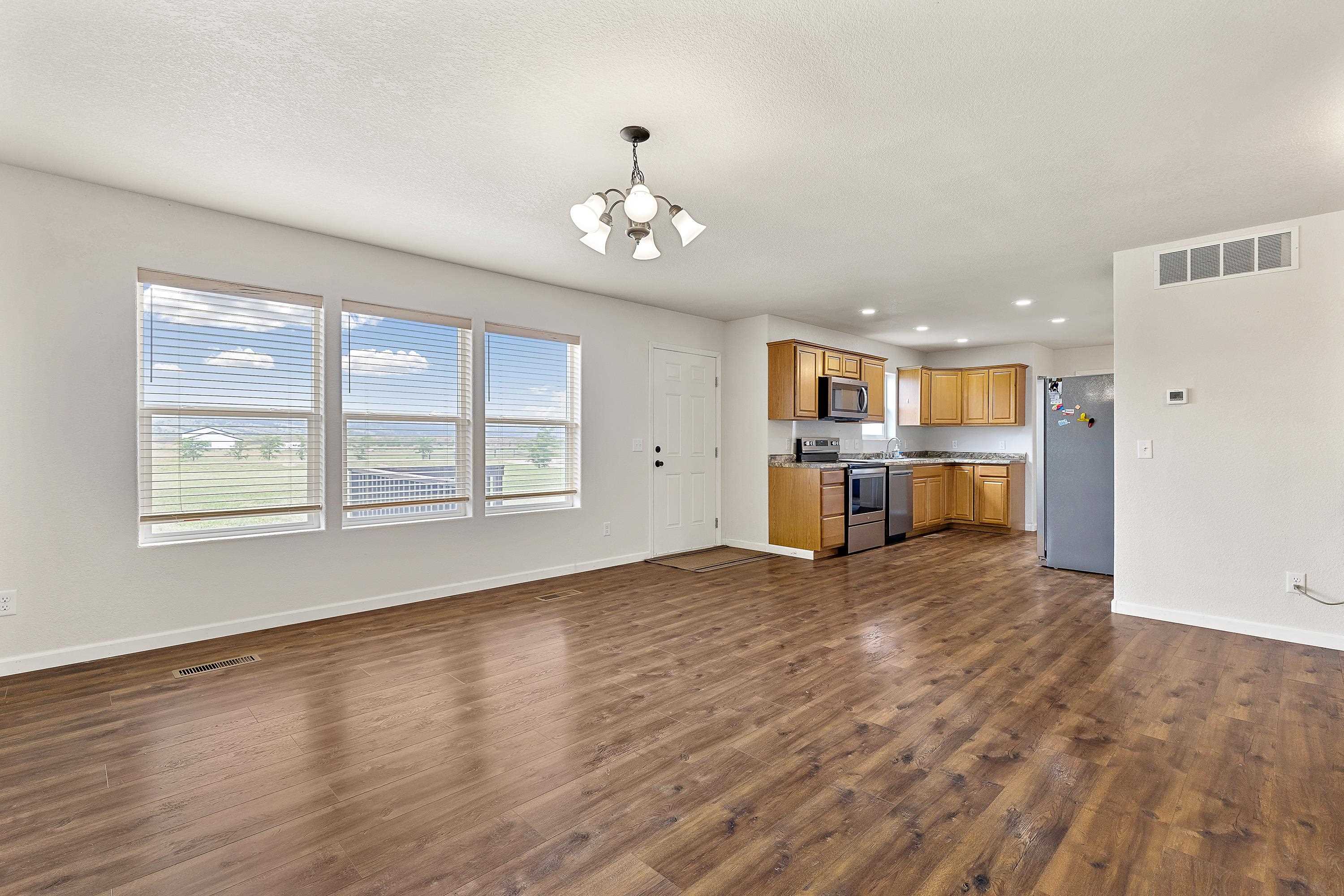 13208 Hillsview Drive