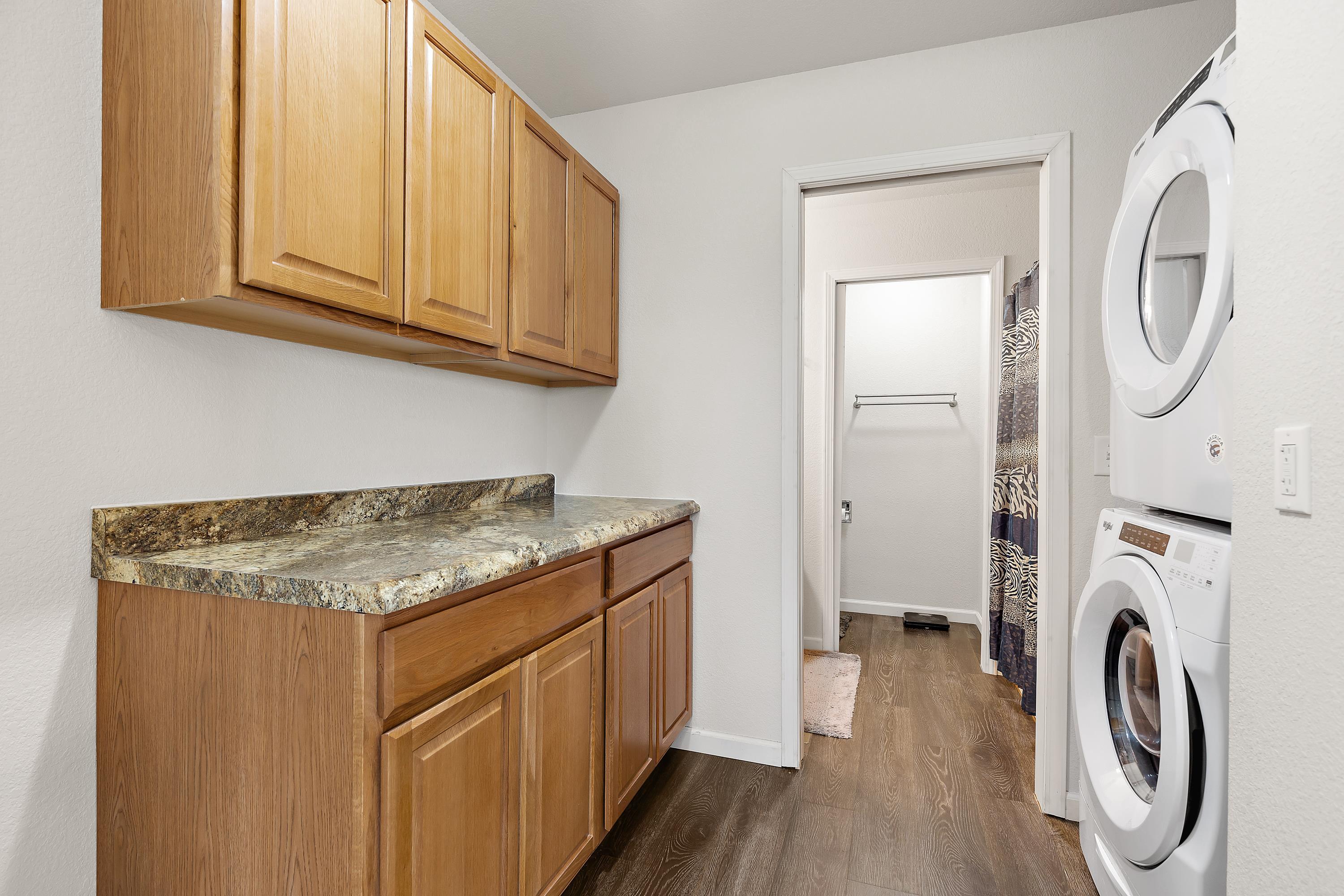 13208 Hillsview Drive