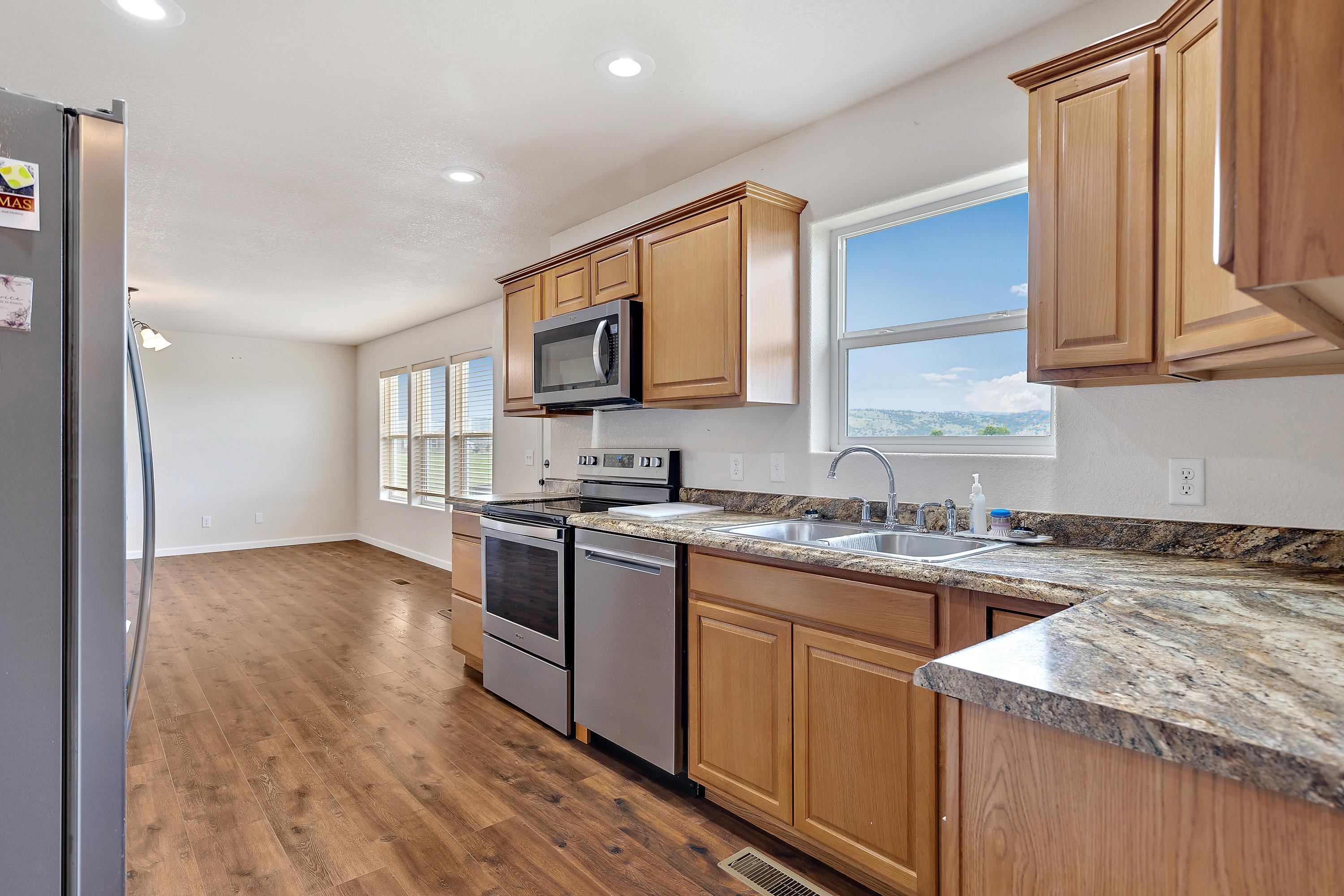 13208 Hillsview Drive