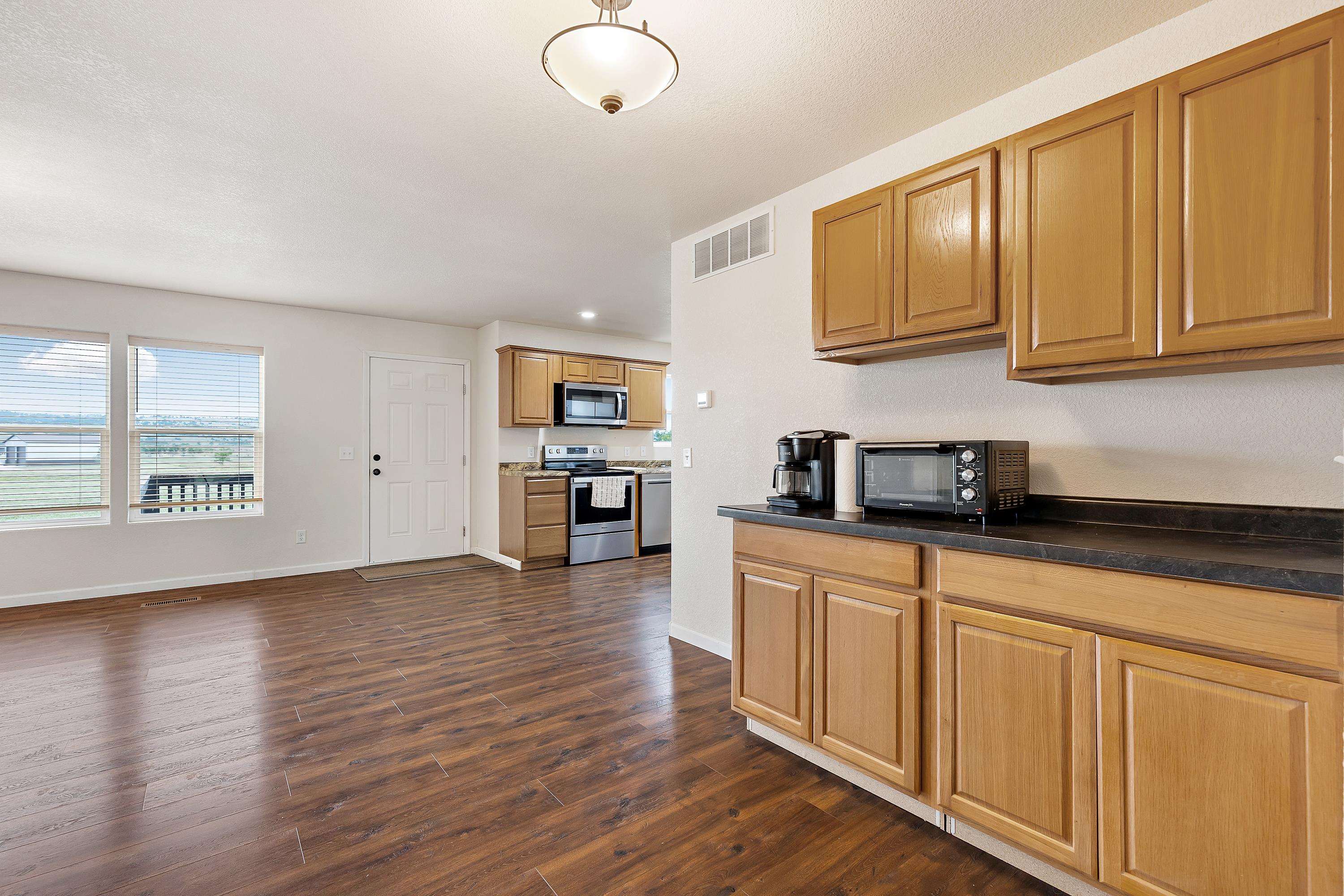 13208 Hillsview Drive