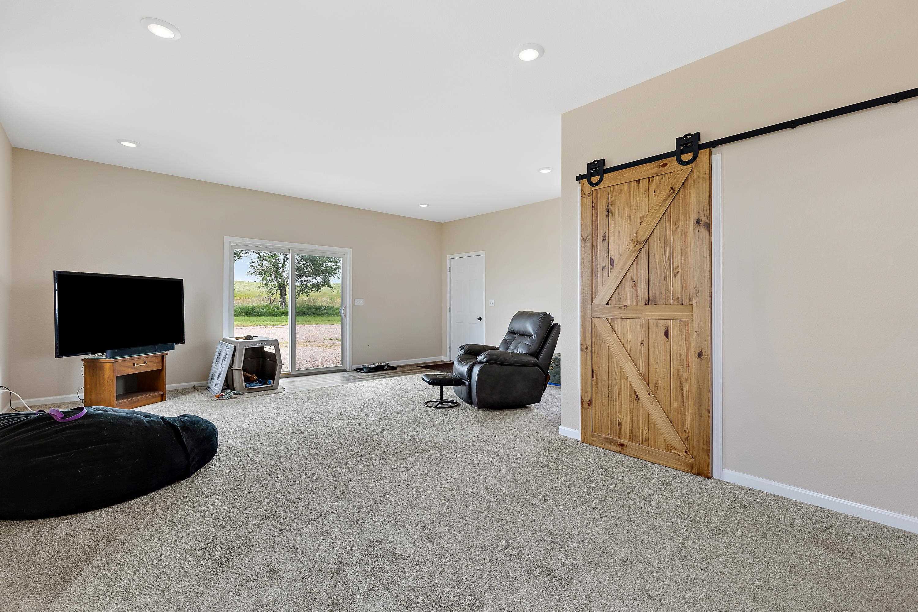 13208 Hillsview Drive