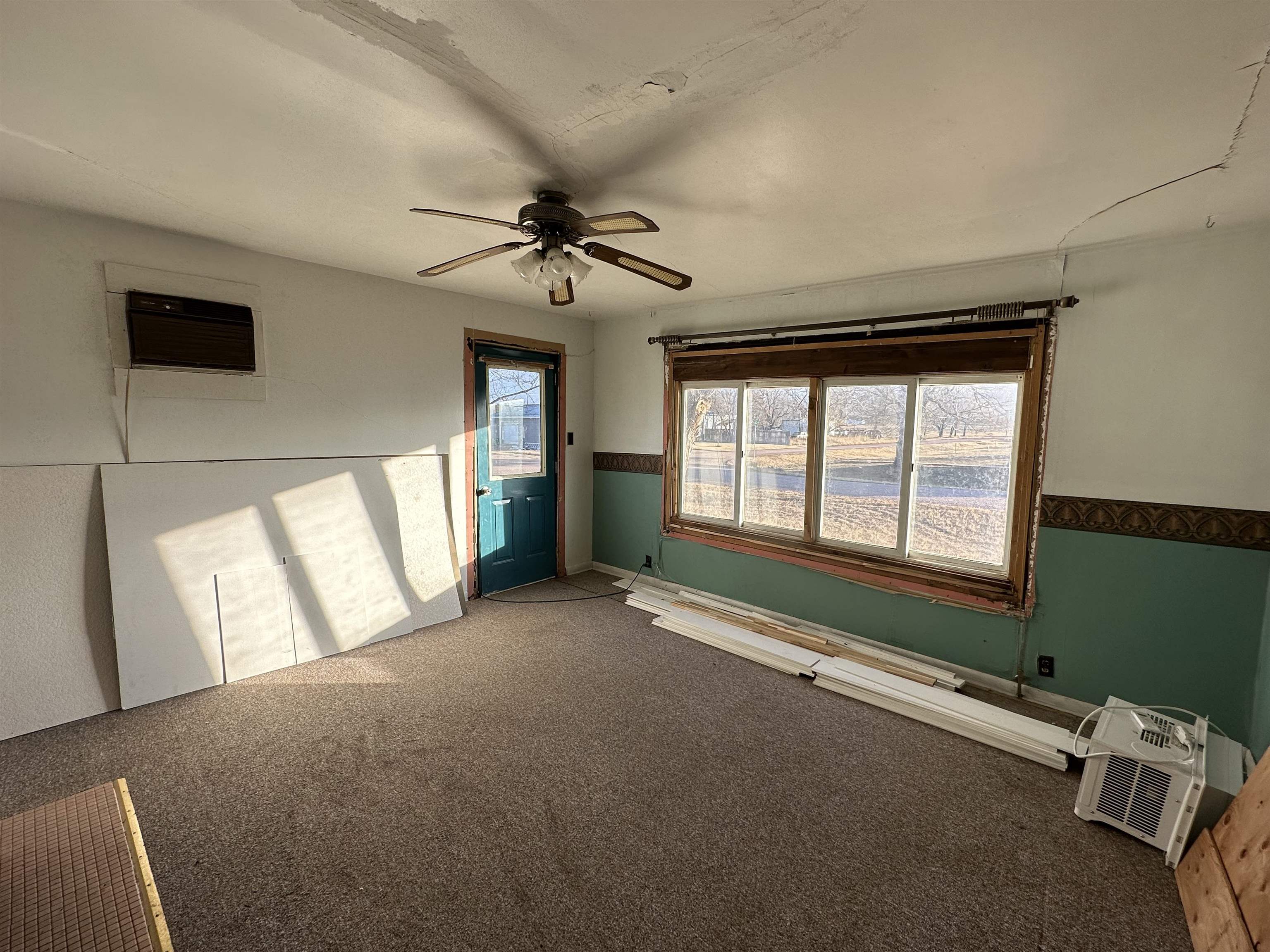 708 & 710 Taft Avenue