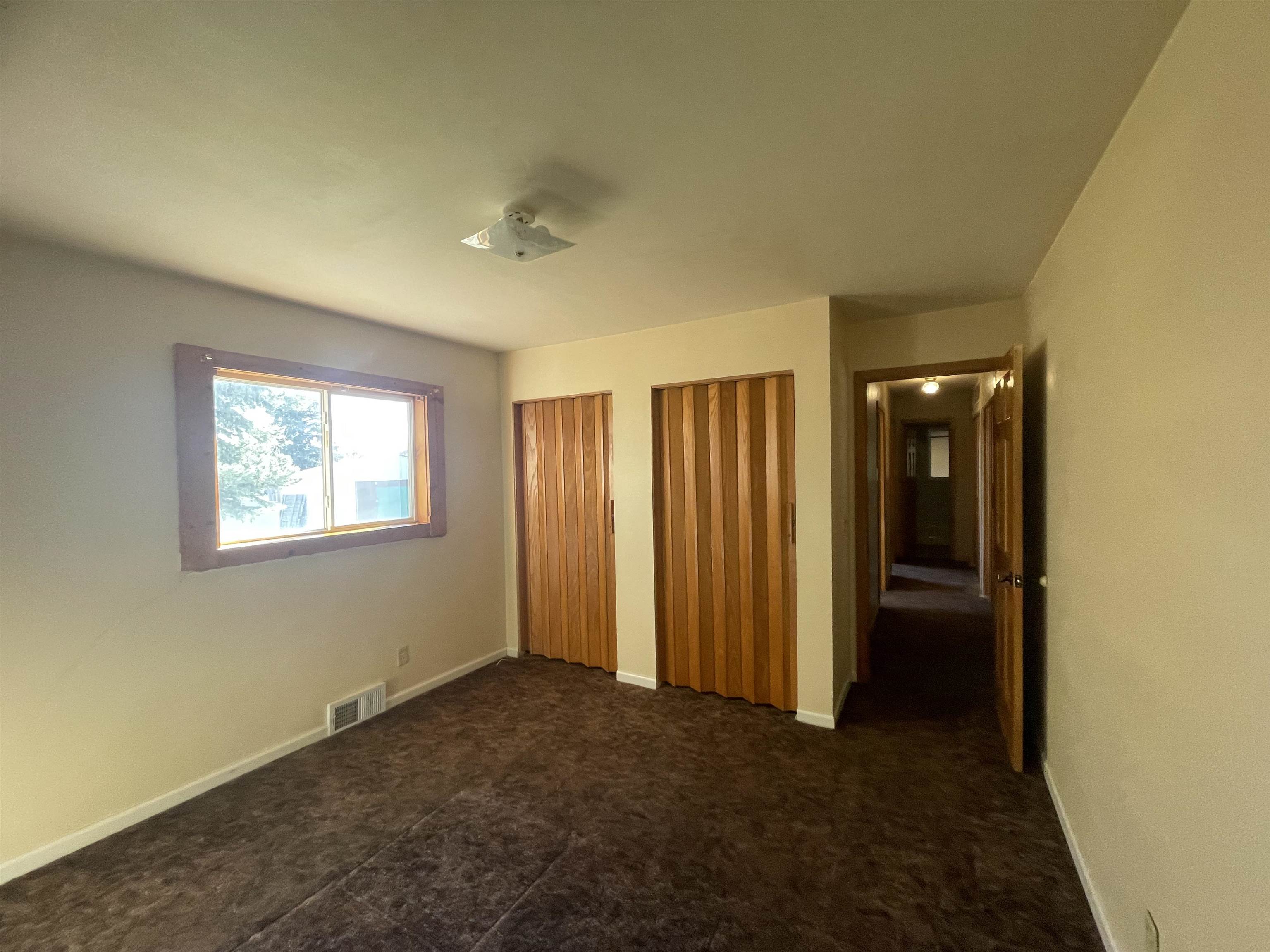 521 E Van Buren Street