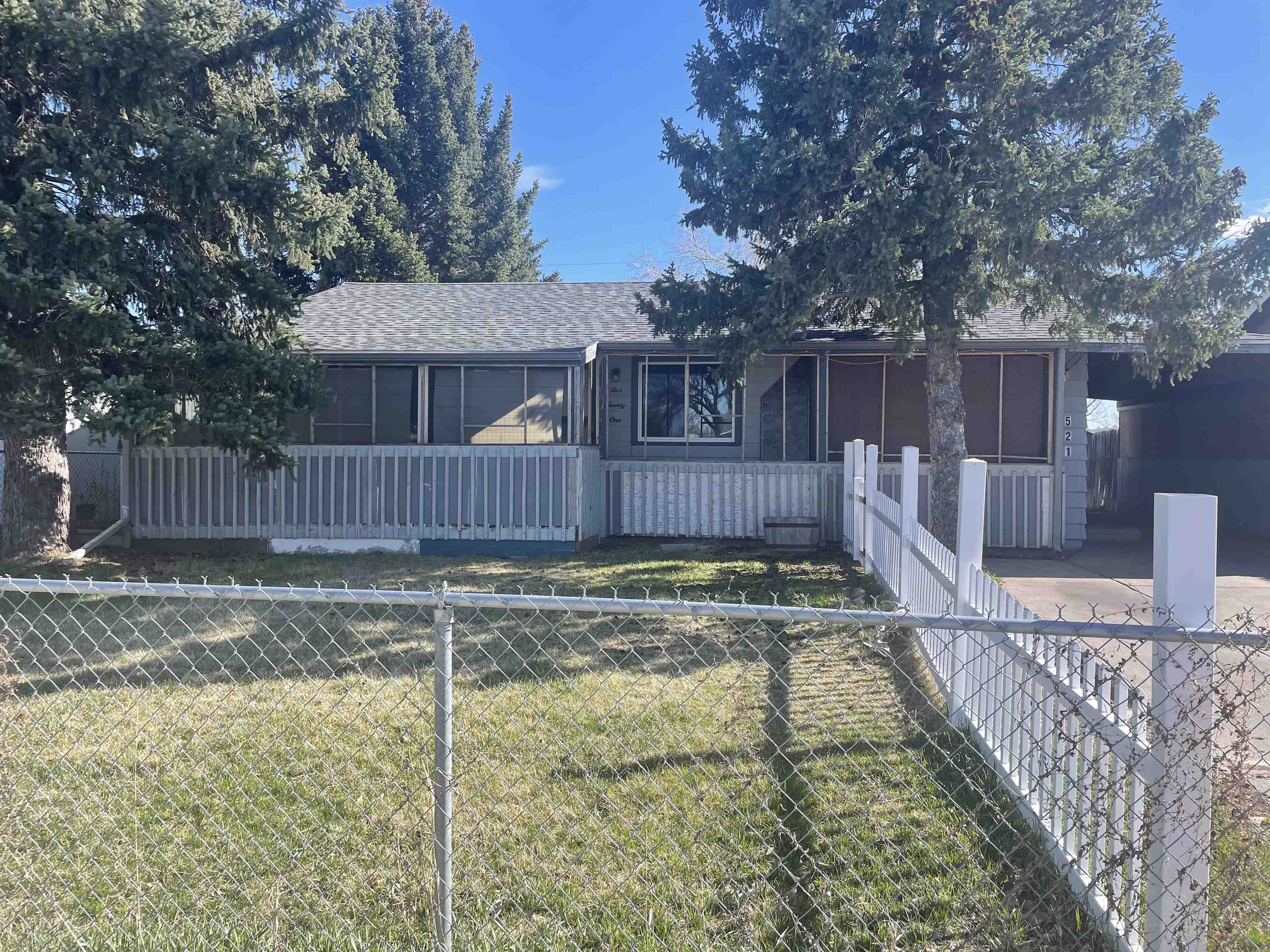 521 E Van Buren Street