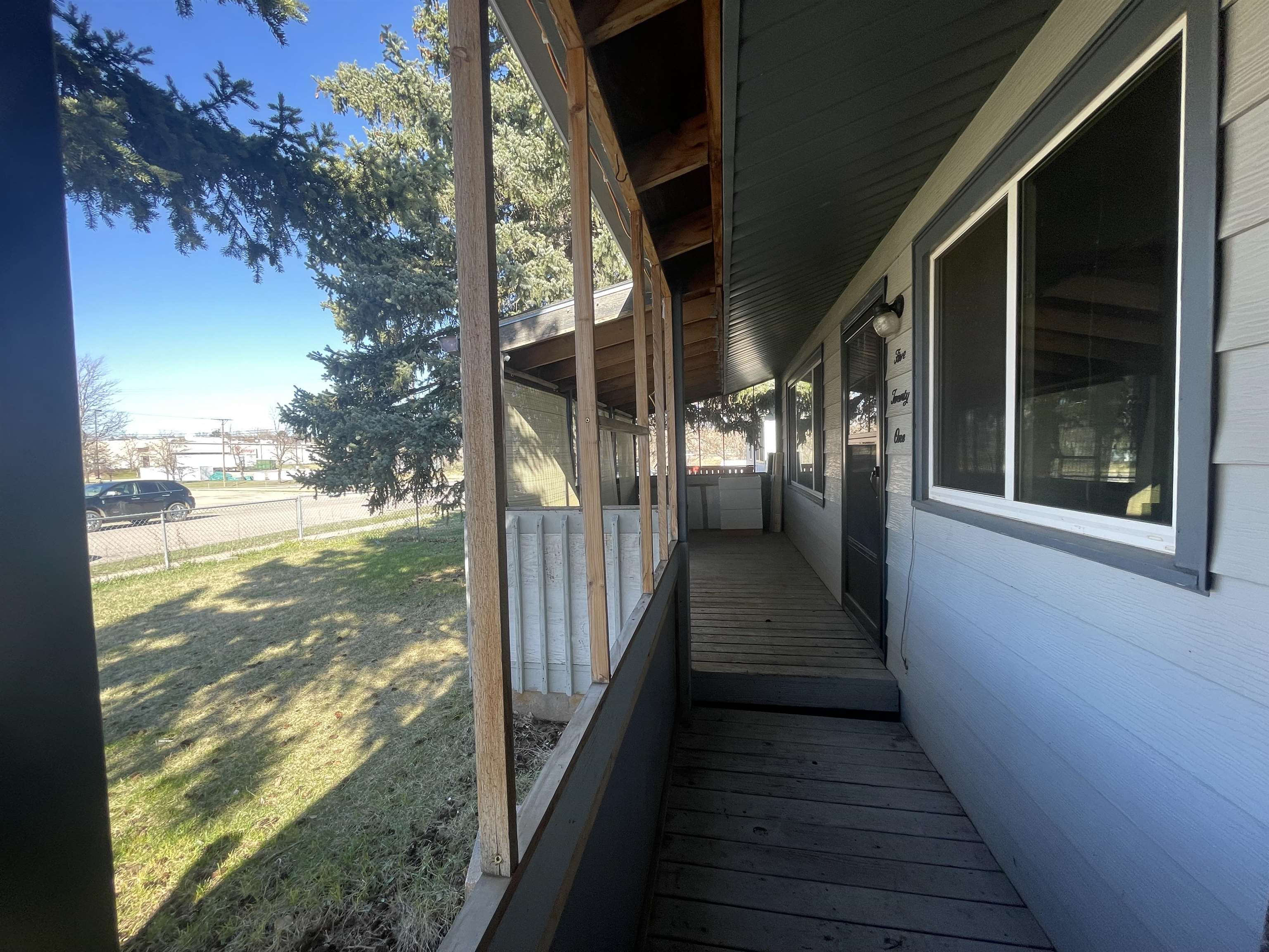 521 E Van Buren Street