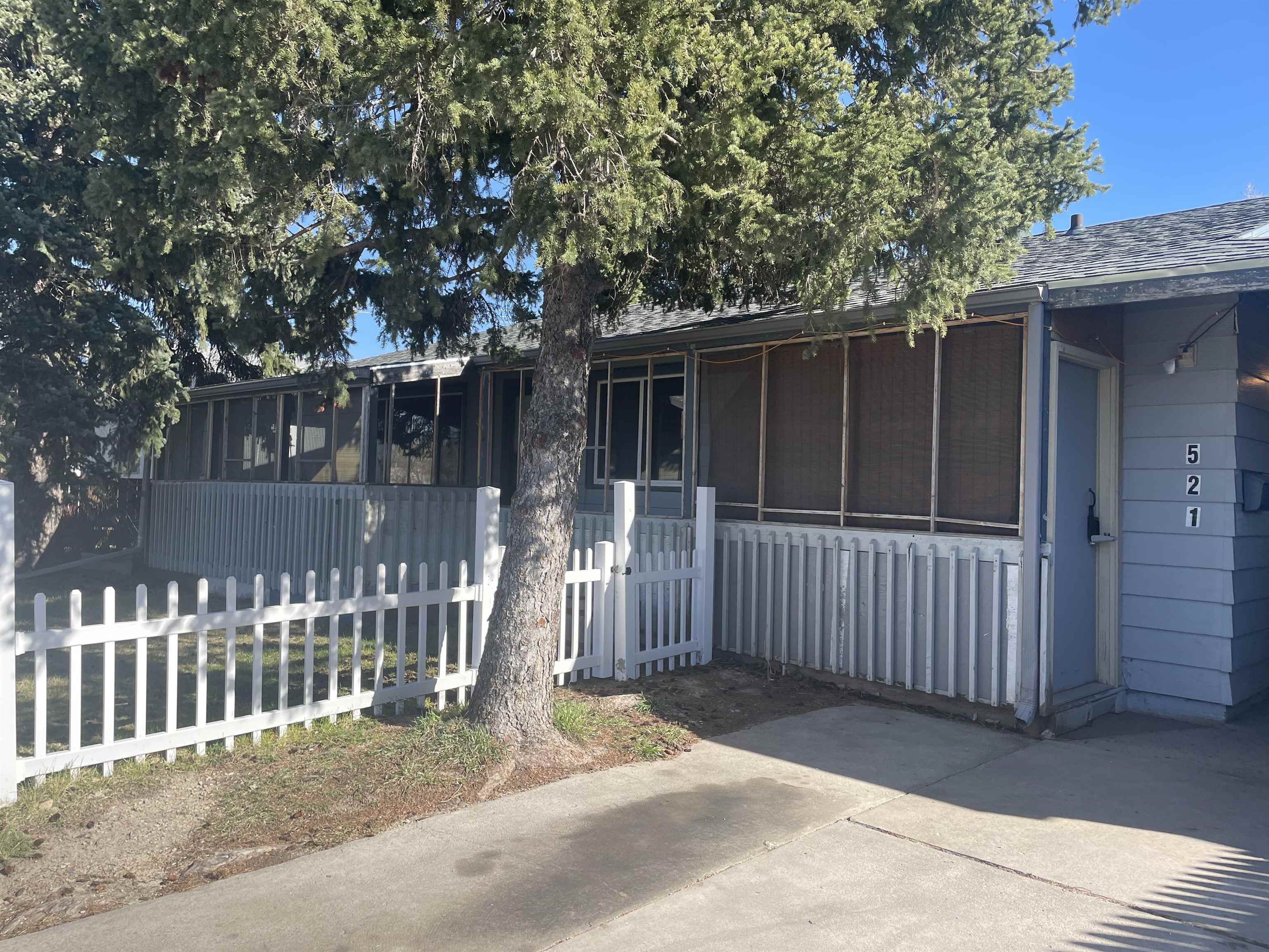 521 E Van Buren Street