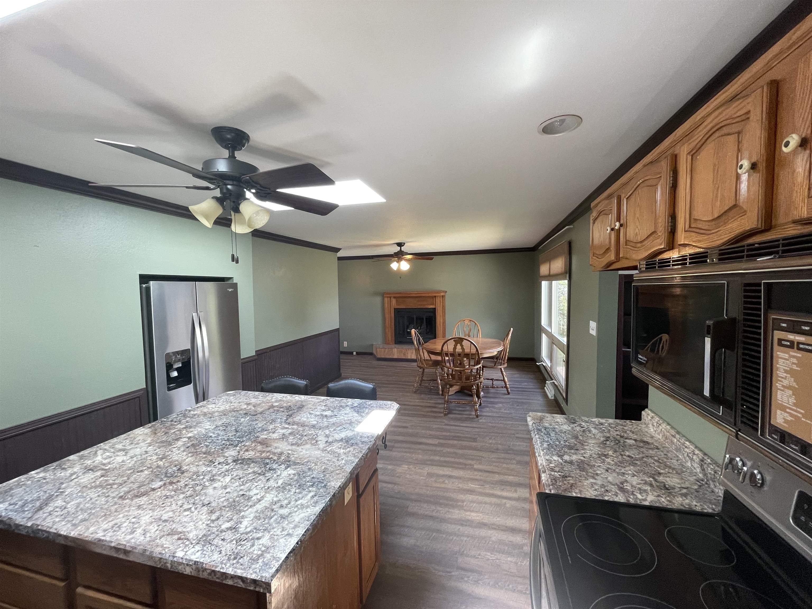 2202 Jennings Avenue