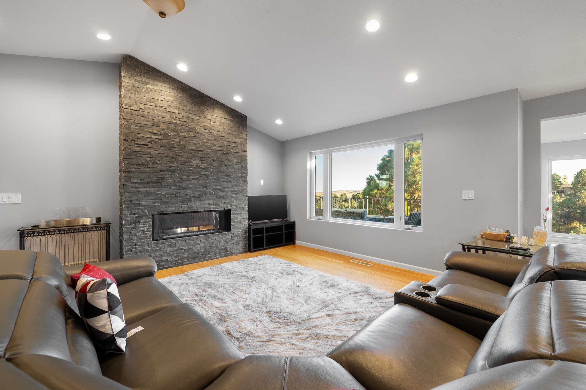 945 Enchantment Road