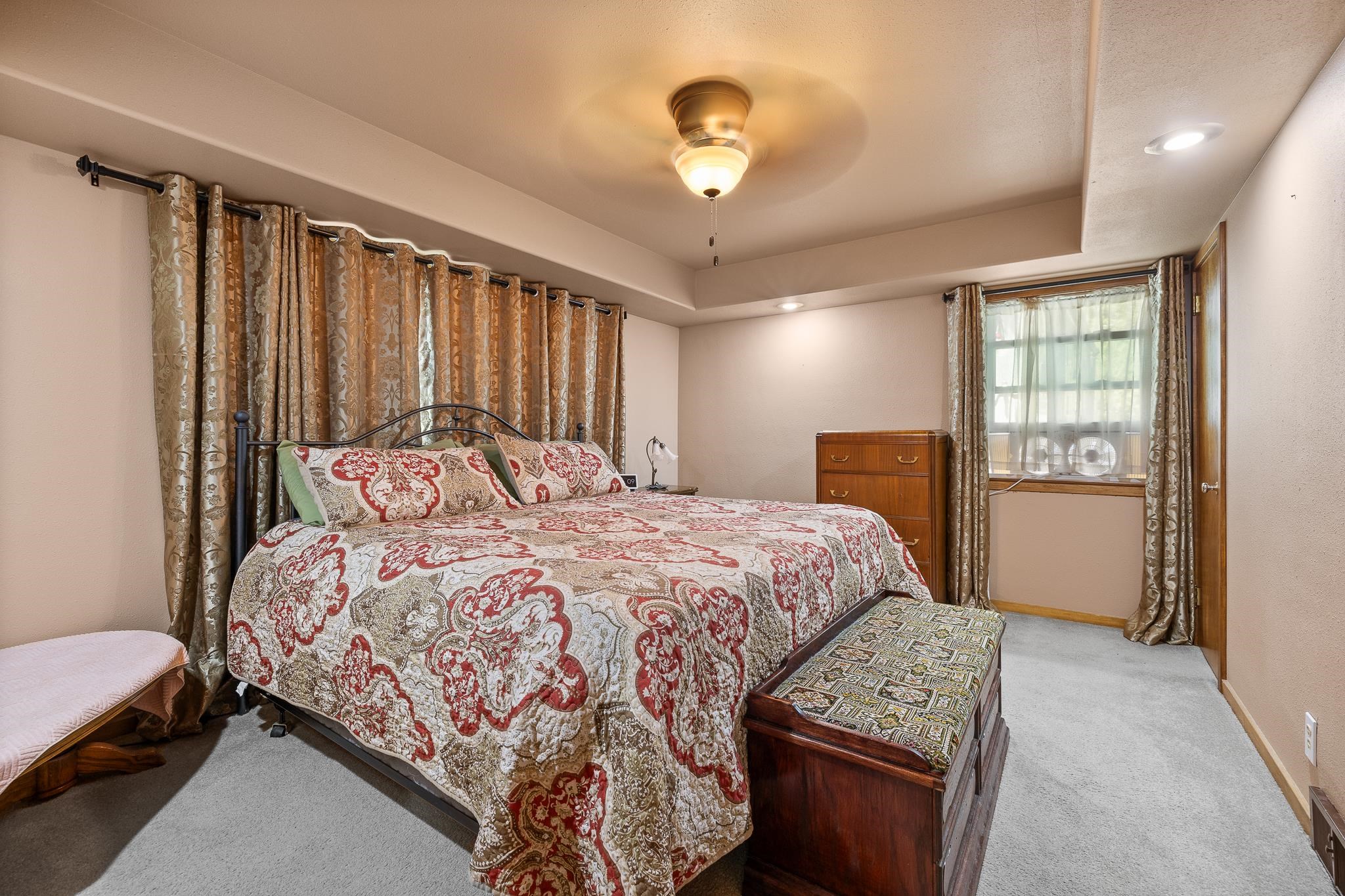 106 Montgomery Street