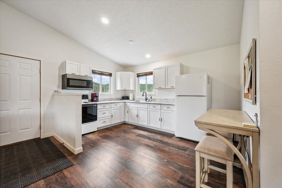 12707 Box Elder Forks Rd.
