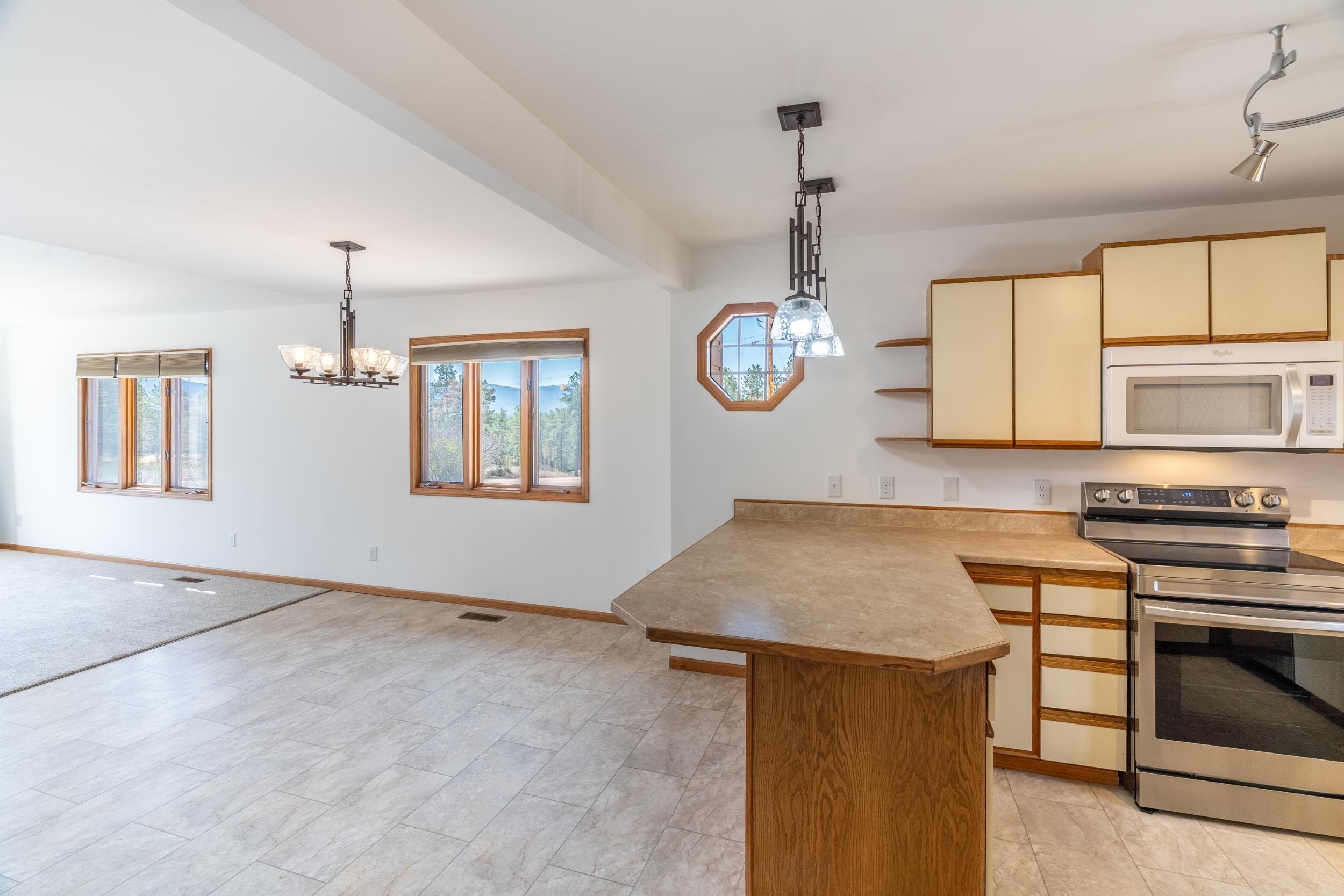 12700 Ridgeview Drive