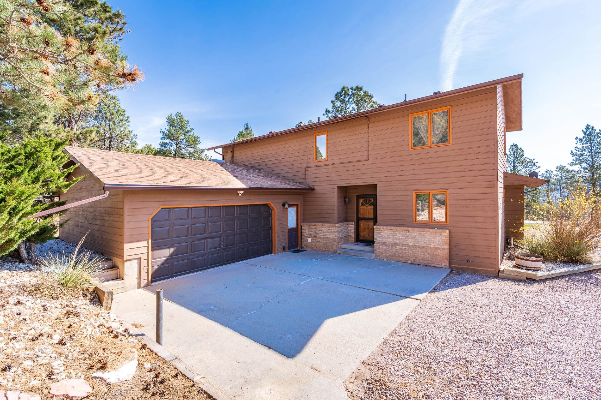 12700 Ridgeview Drive