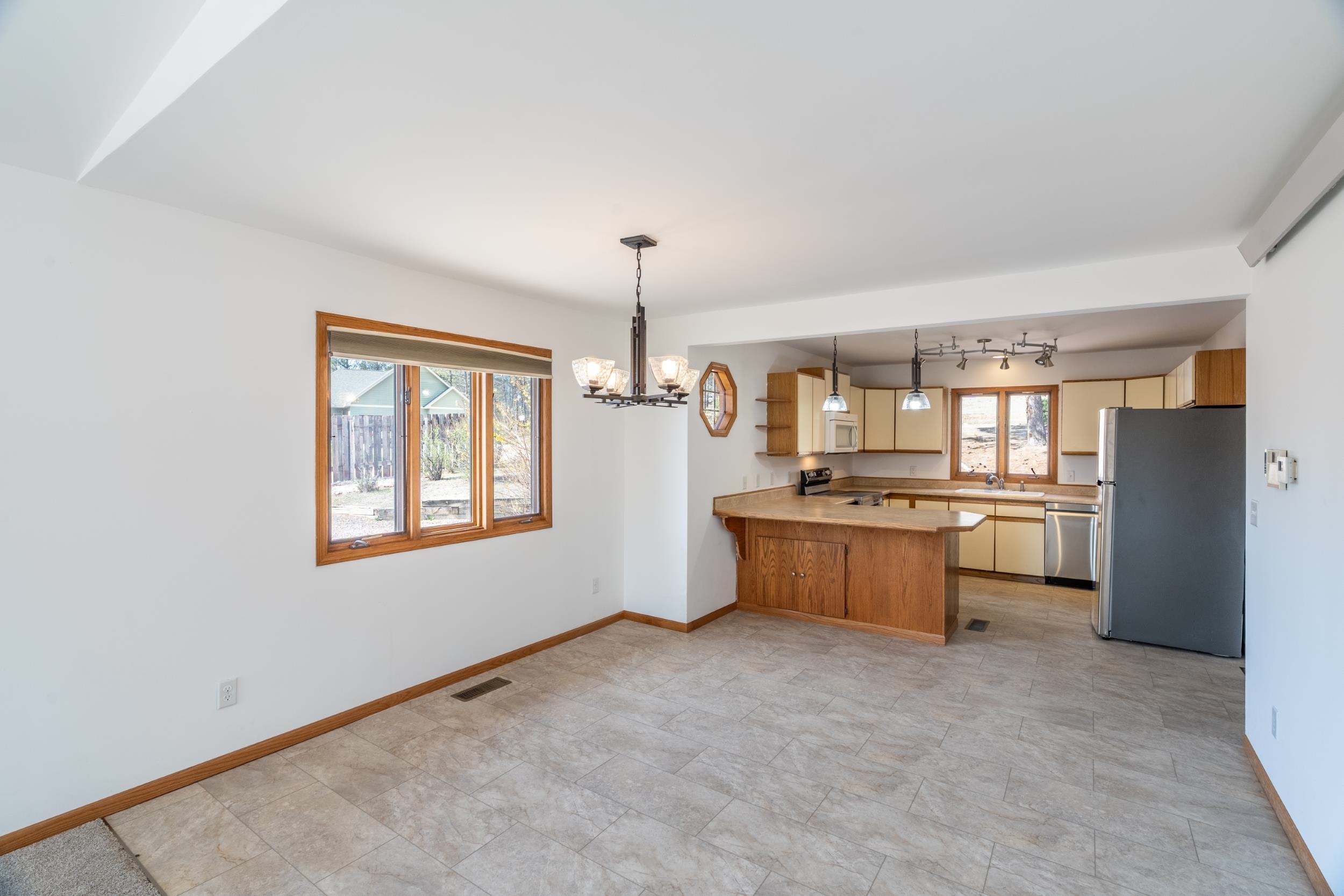 12700 Ridgeview Drive