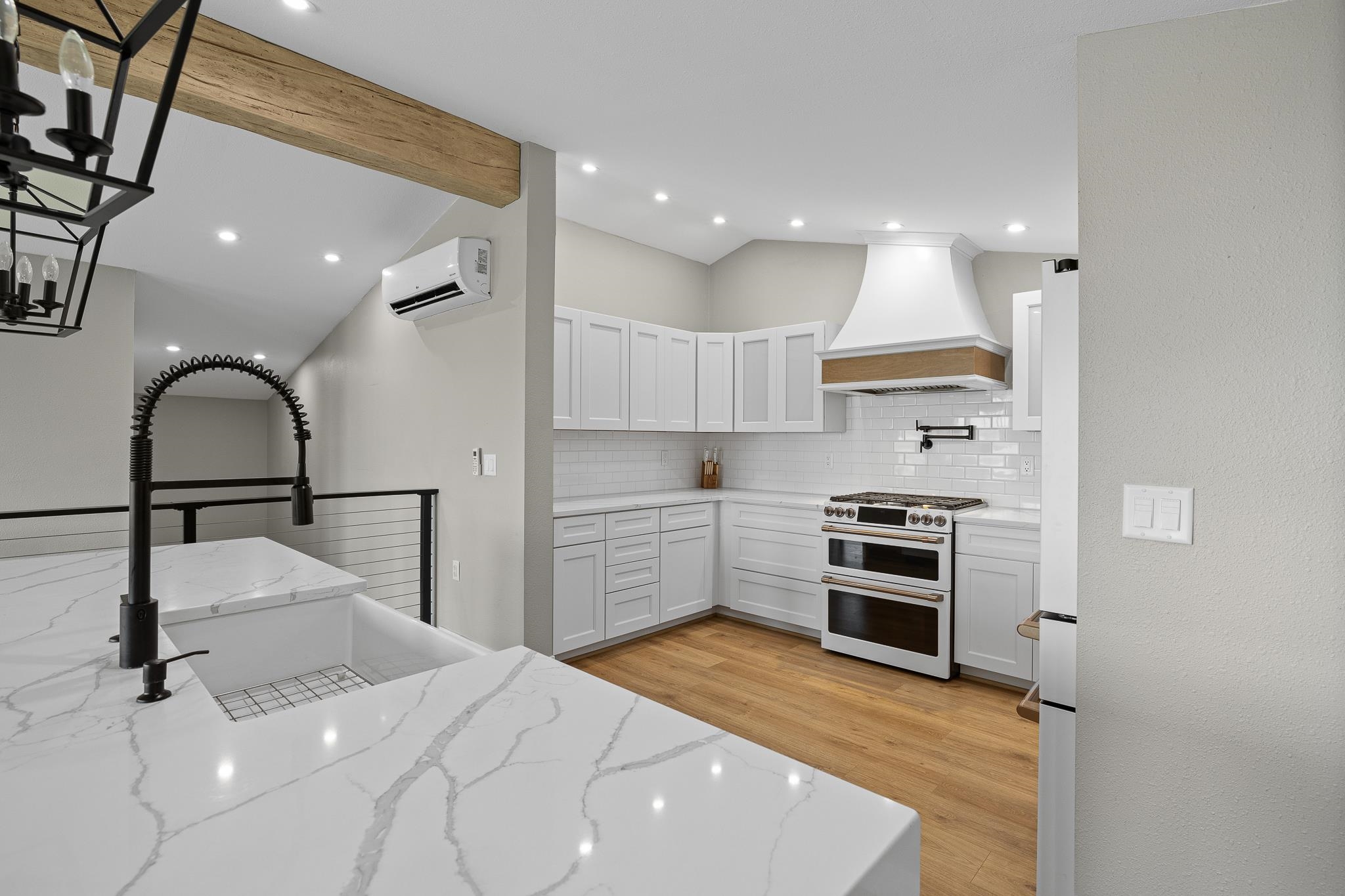 13239 Commodore Road