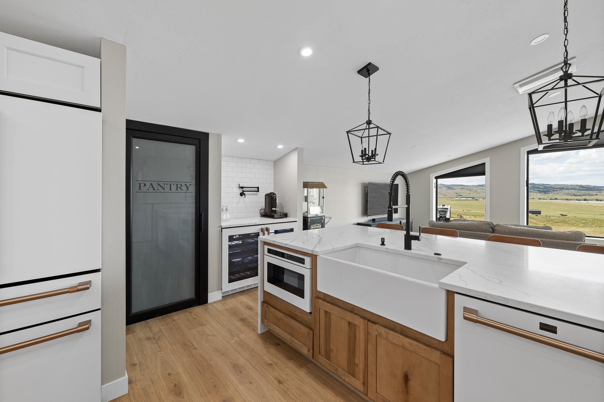 13239 Commodore Road