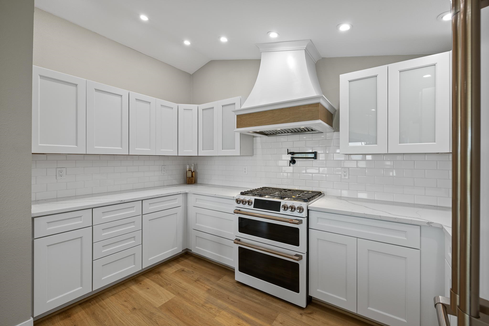 13239 Commodore Road