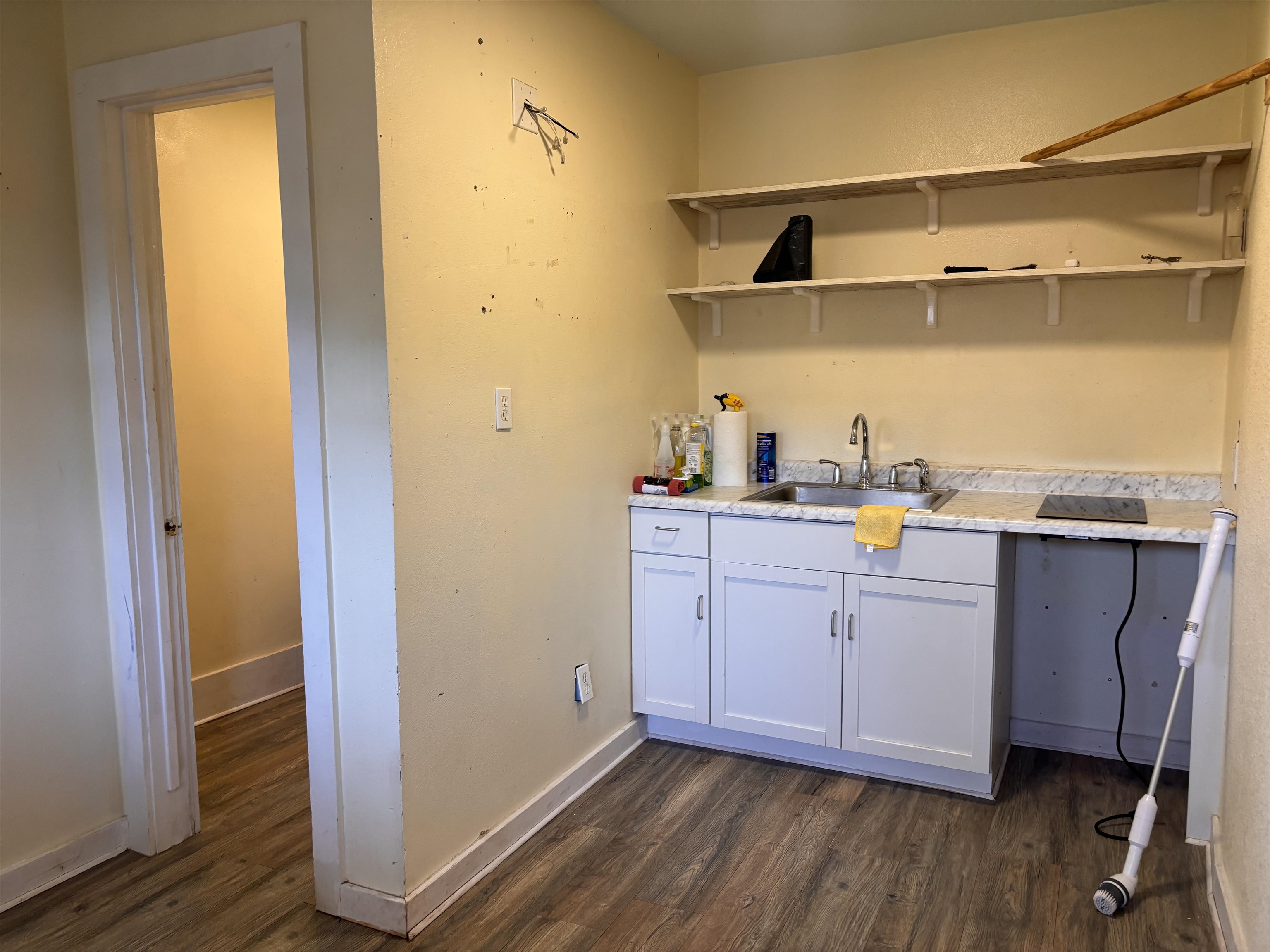 307 S Chicago Street