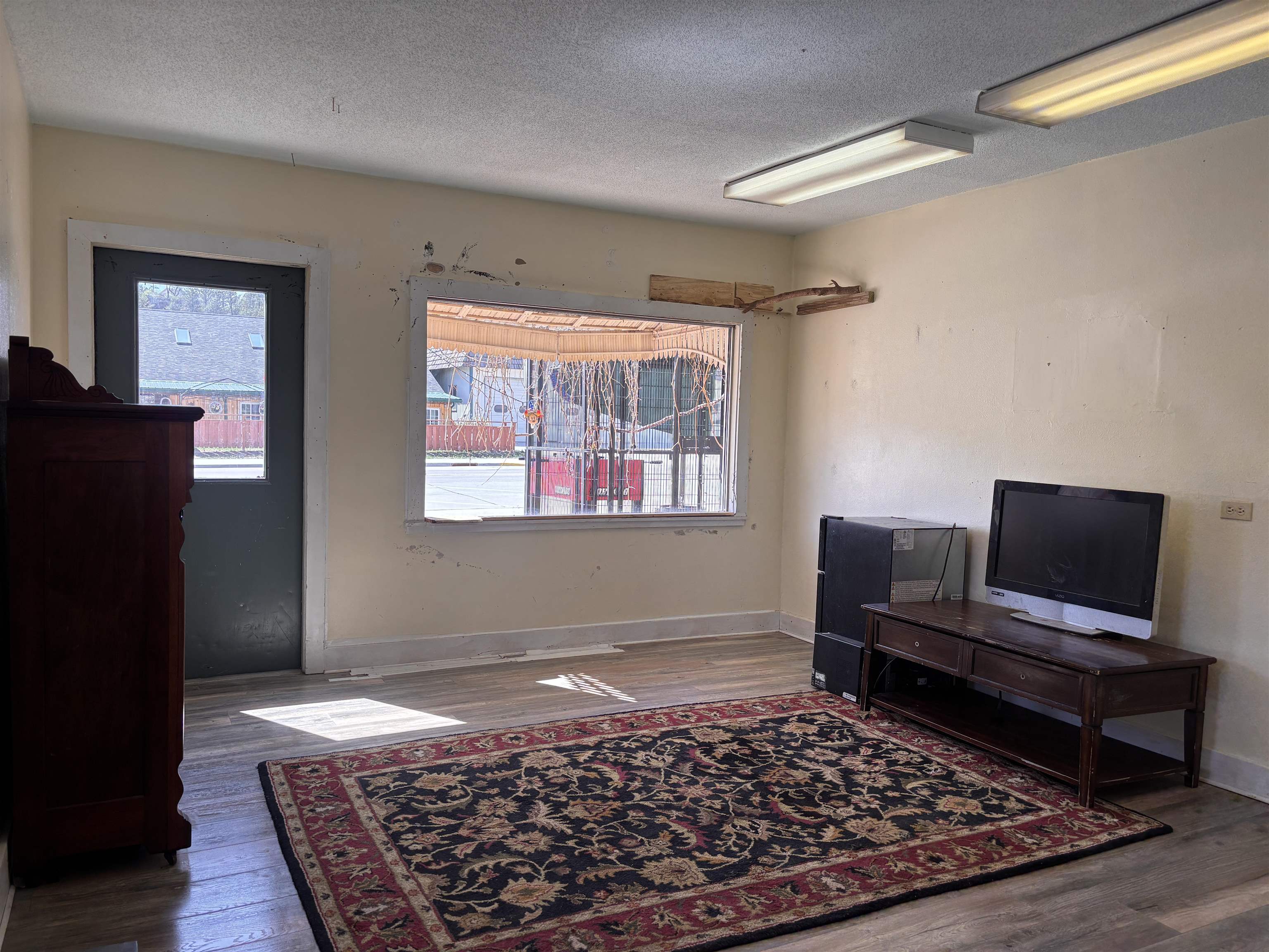 307 S Chicago Street