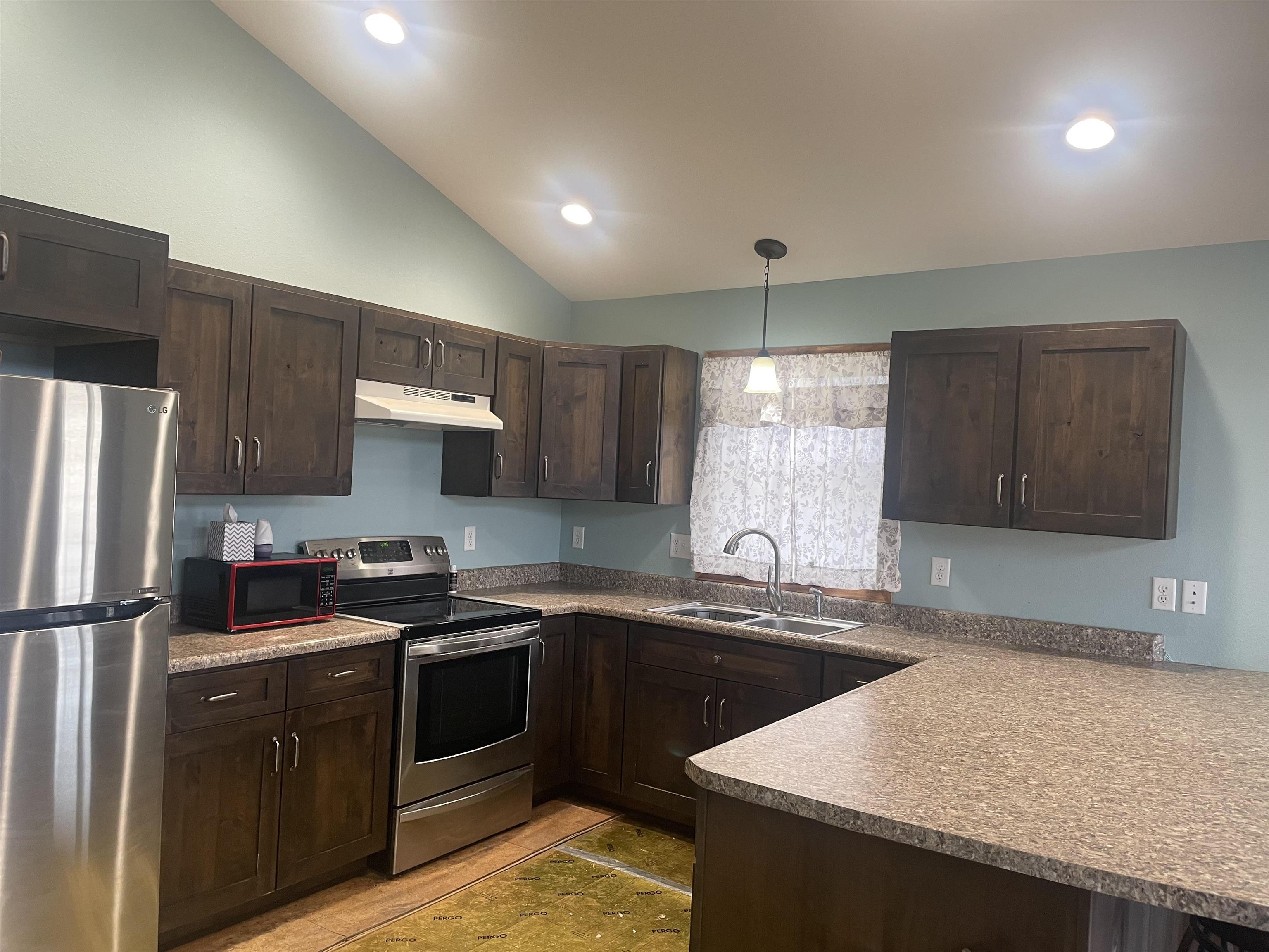 13242 Commodore Road