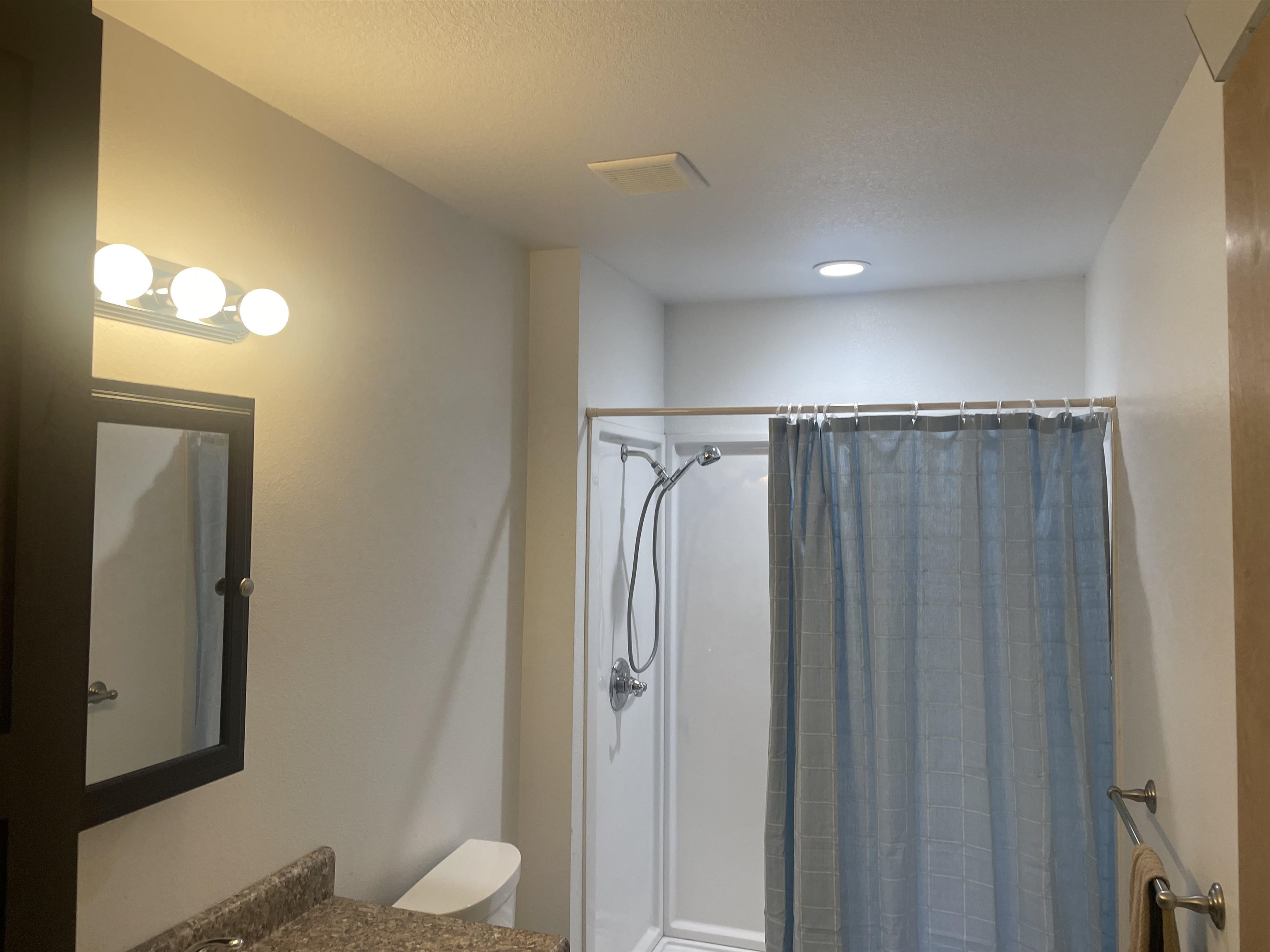 13242 Commodore Road