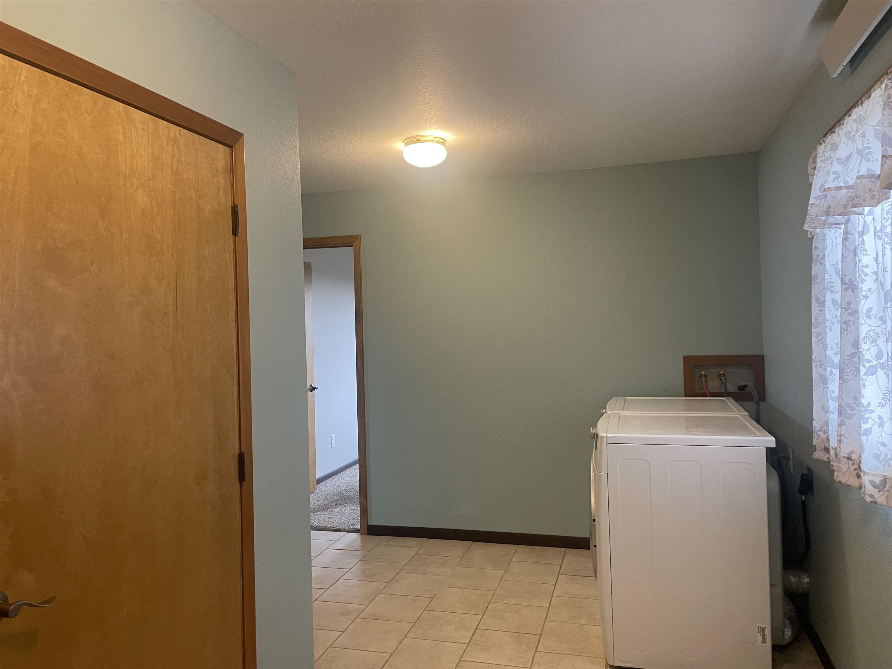 13242 Commodore Road