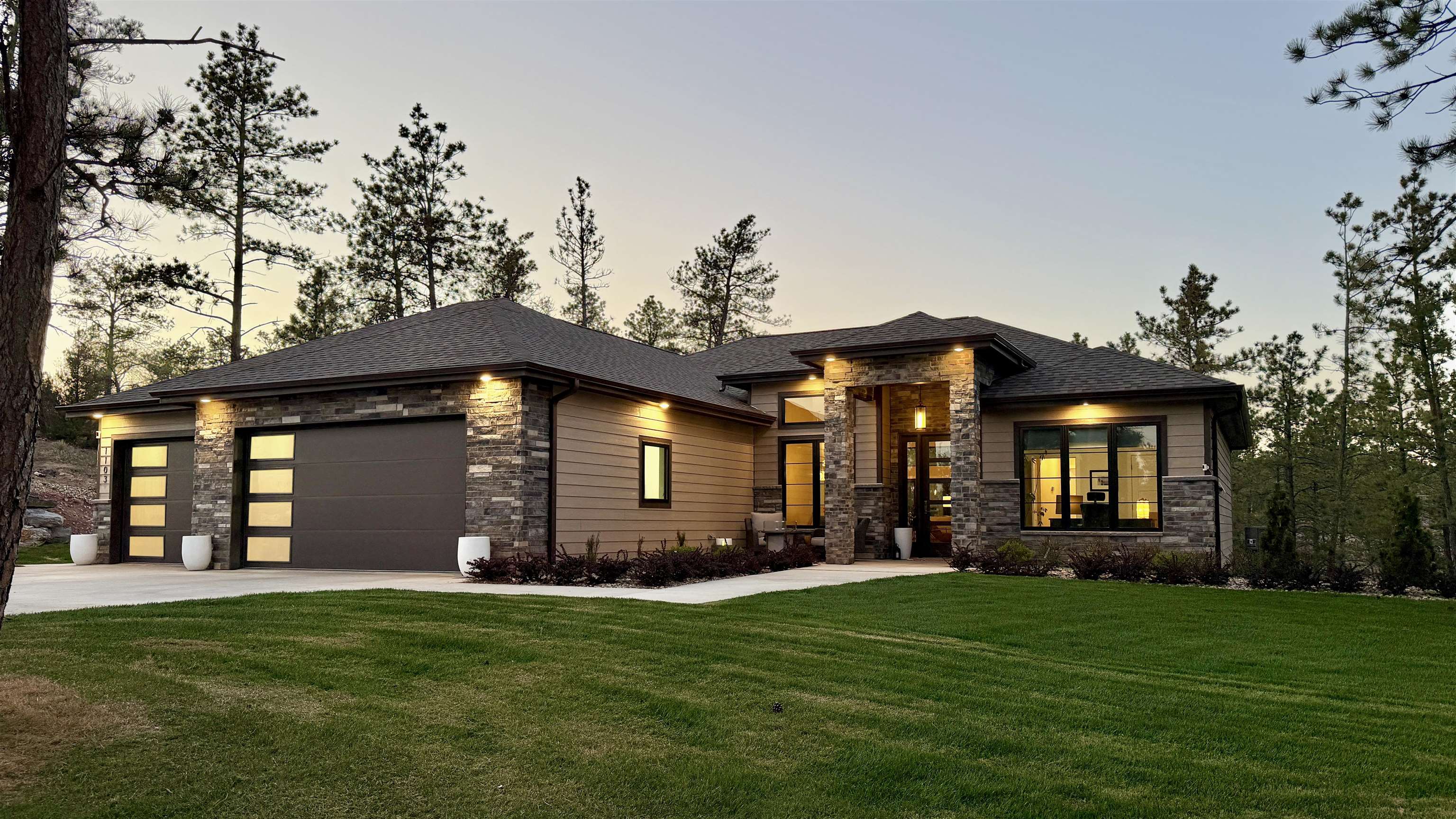 1103 Clubhouse Drive