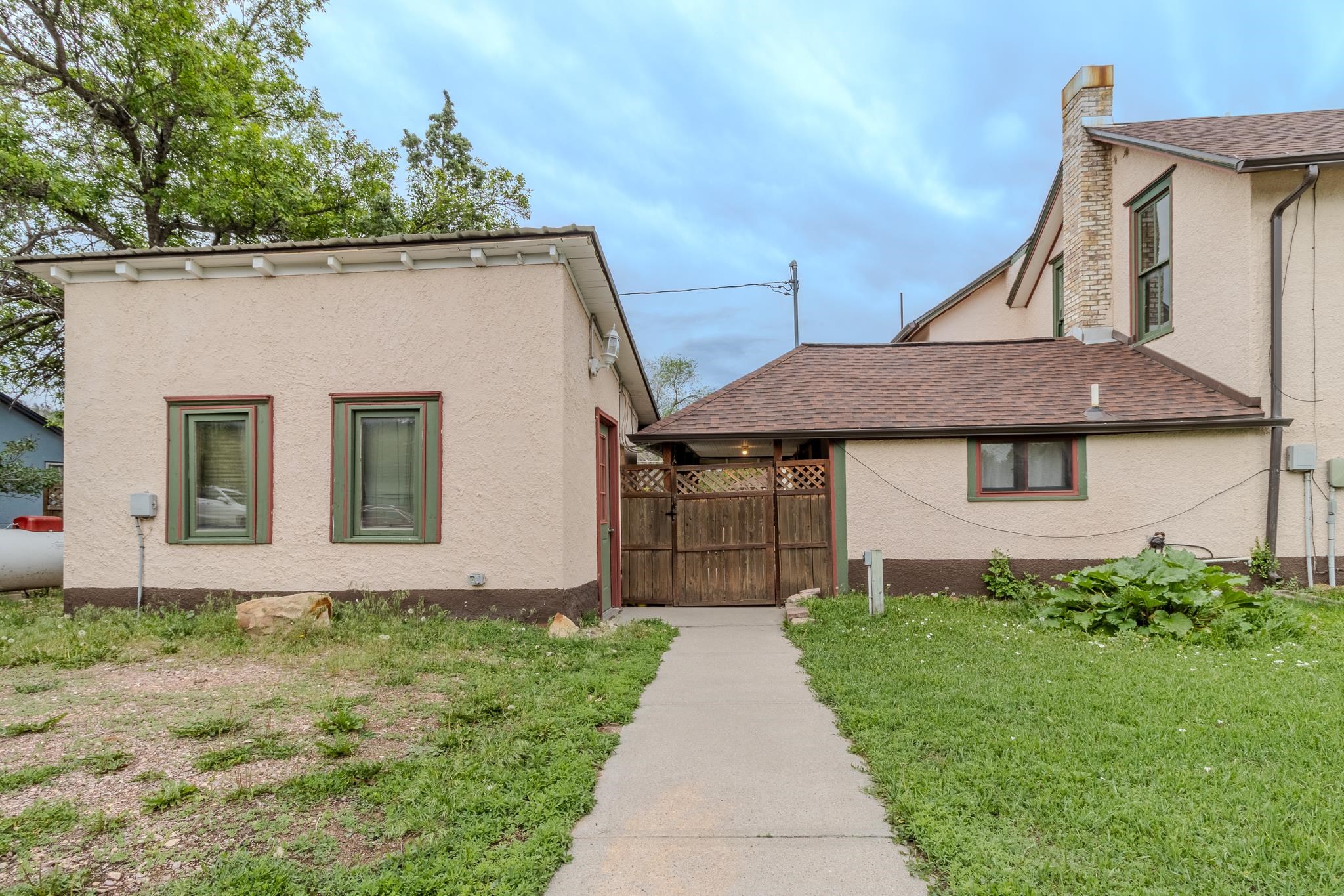 201 S 6th Street