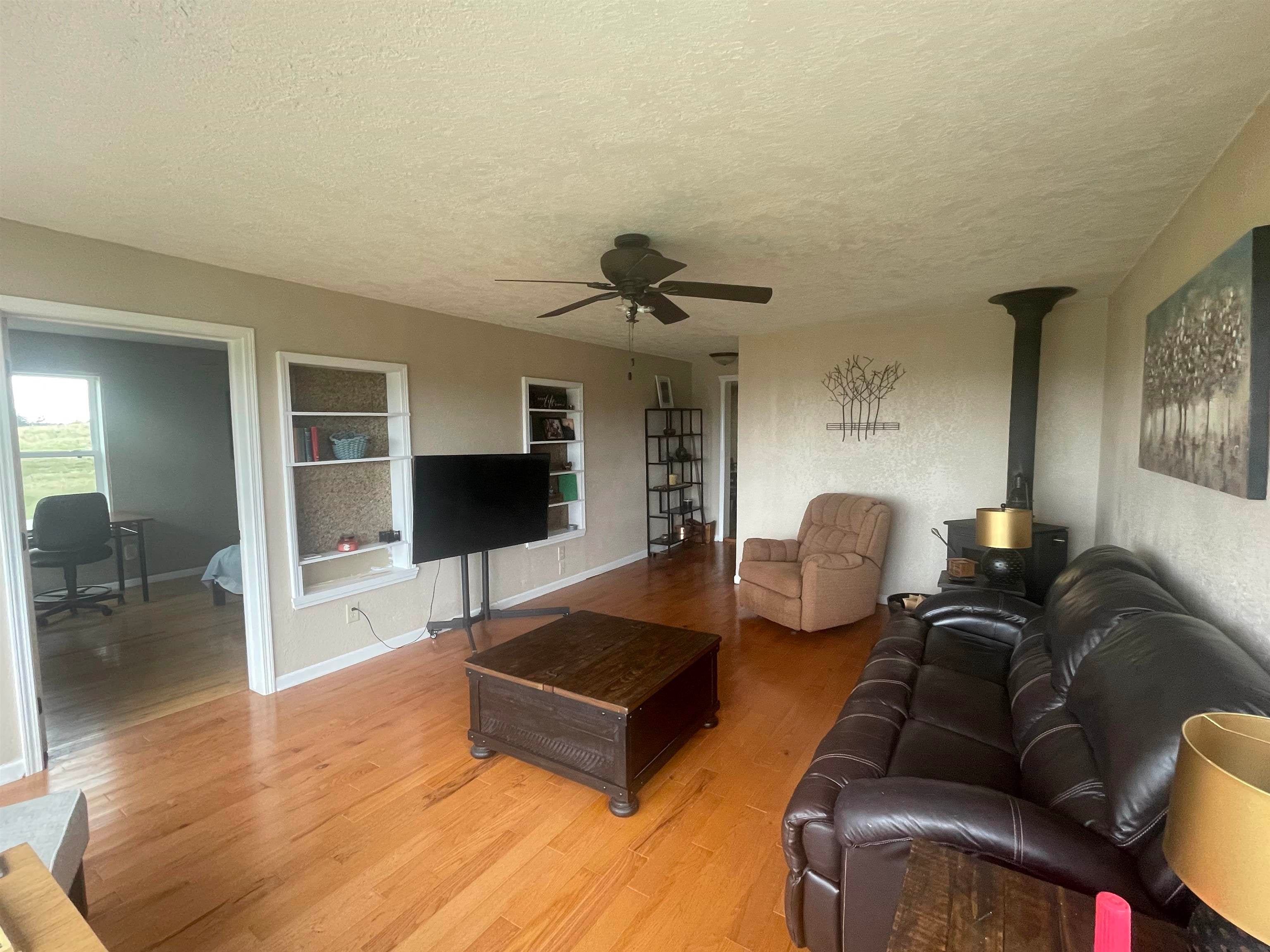 27926 Lariat Circle
