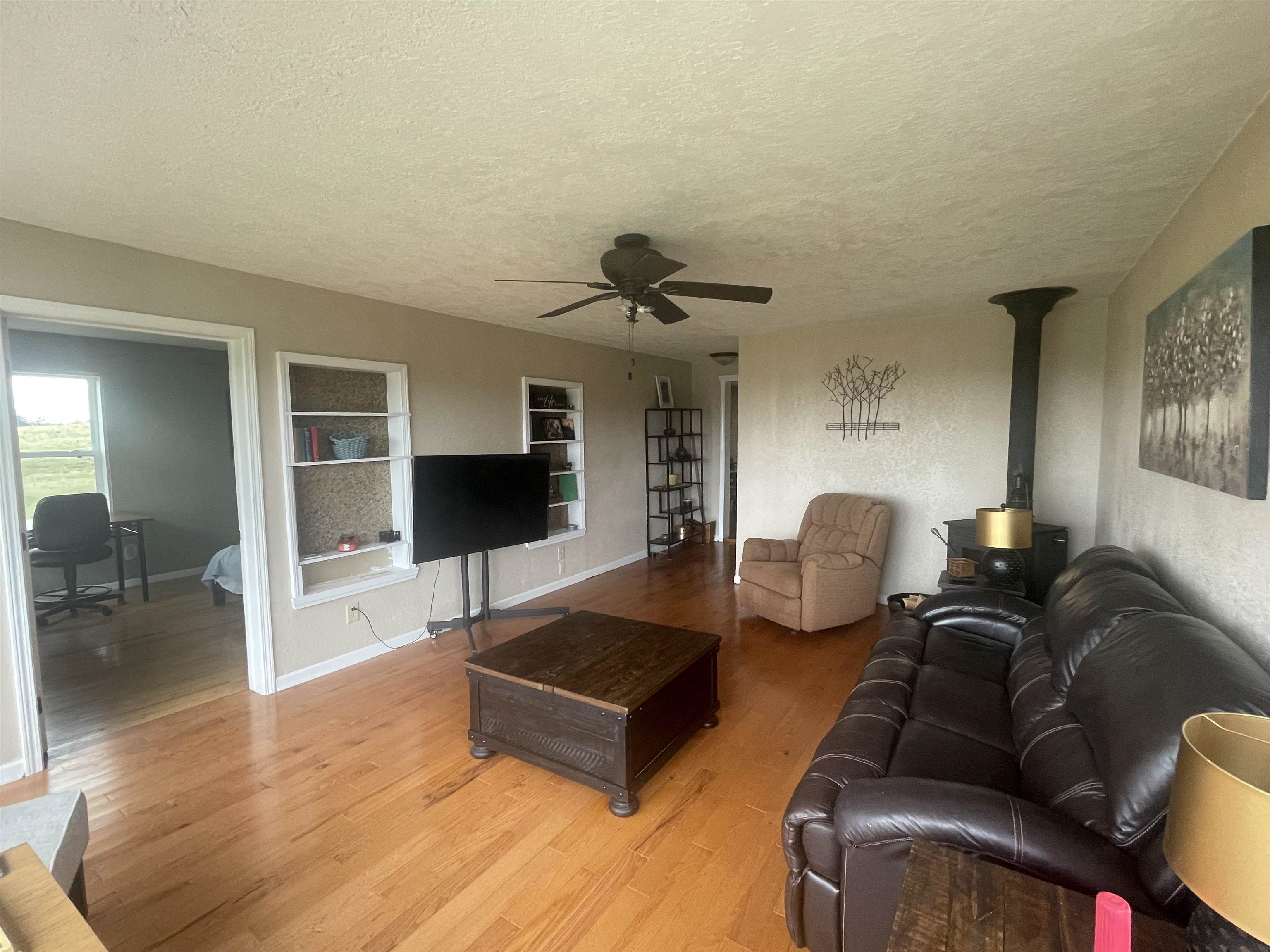 27926 Lariat Circle