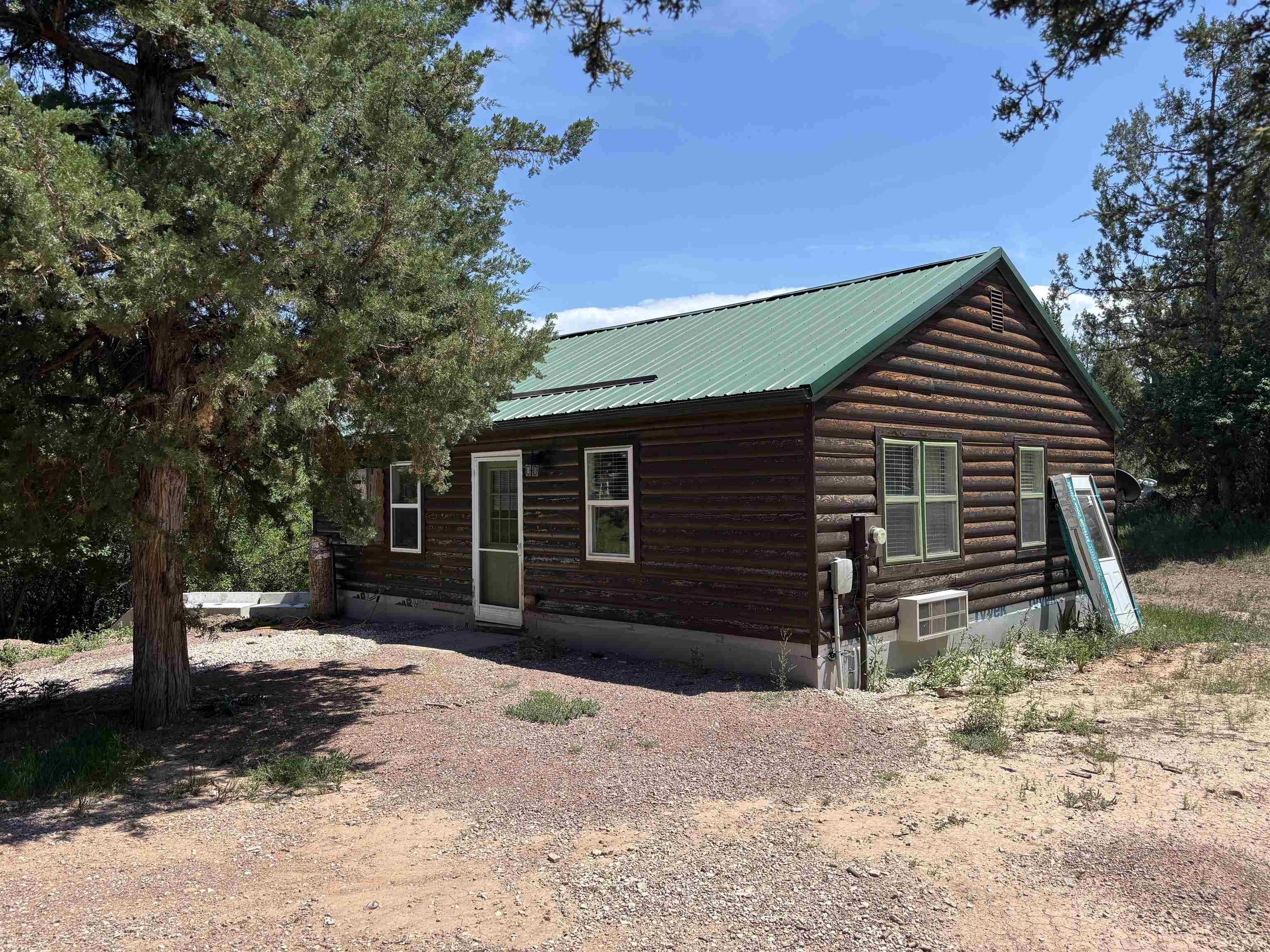 1835 Doran Road