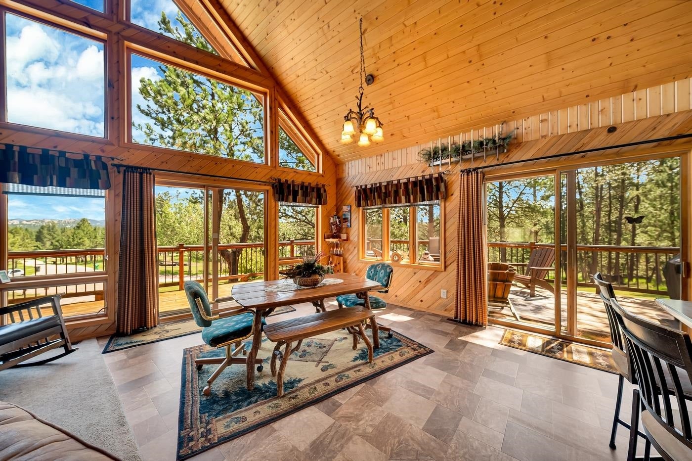 25263 Ridgeview Road