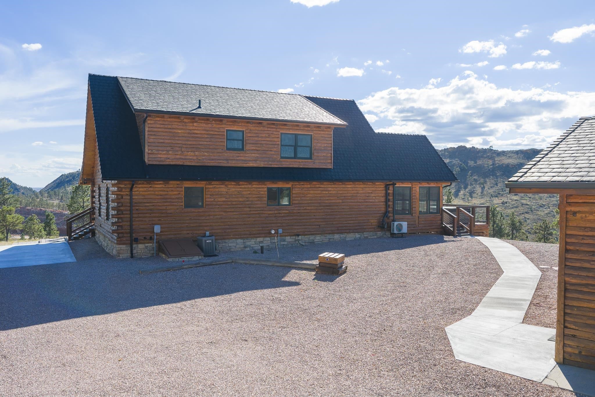 28025 Cascade Road