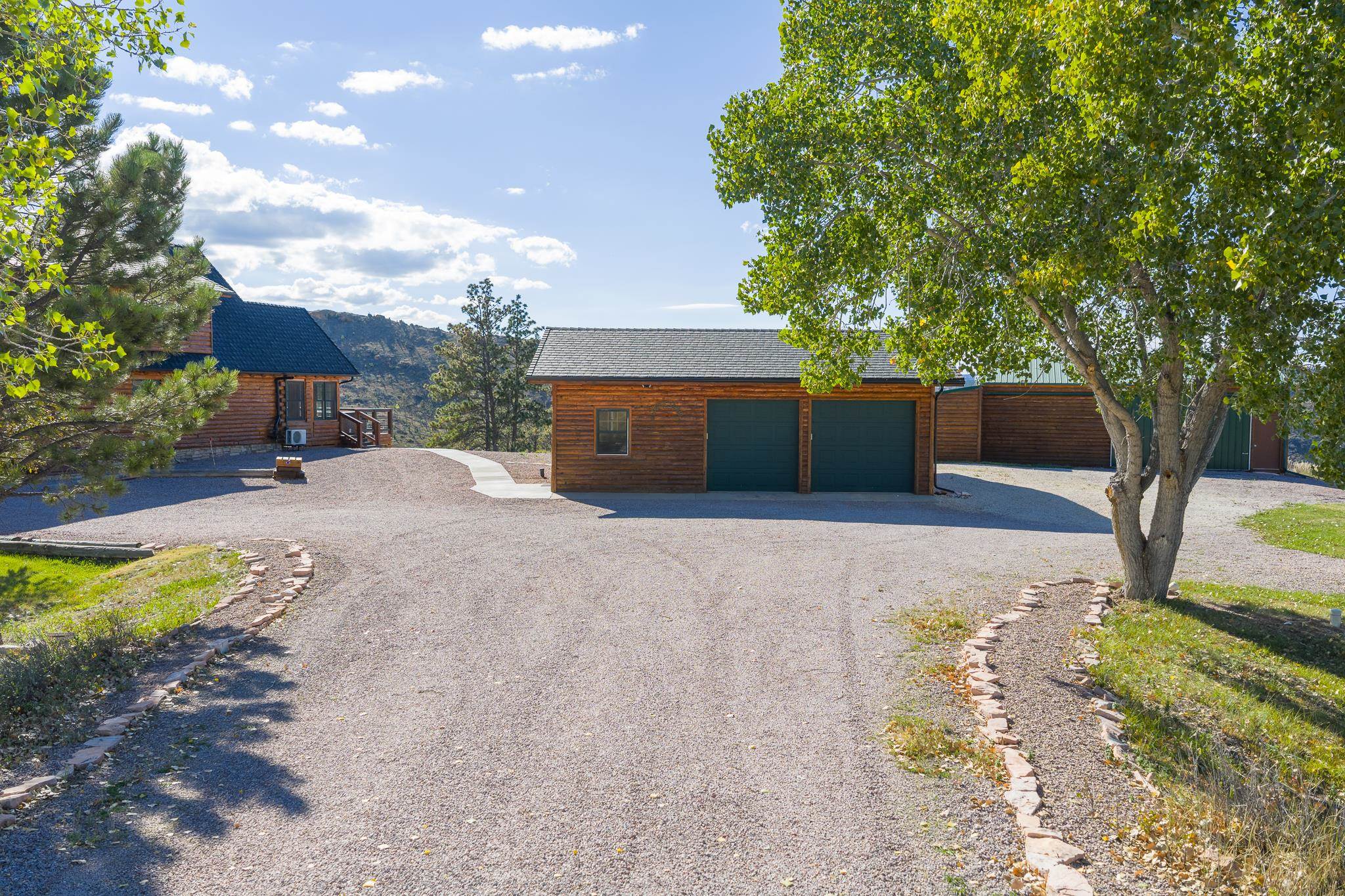 28025 Cascade Road
