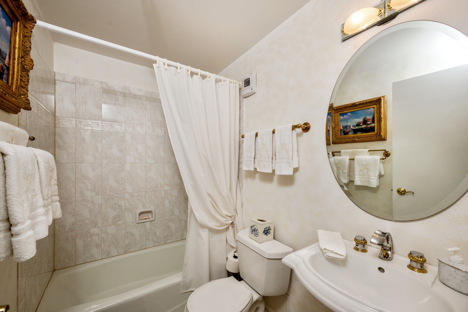 1230 N State Parkway Unit: 22C