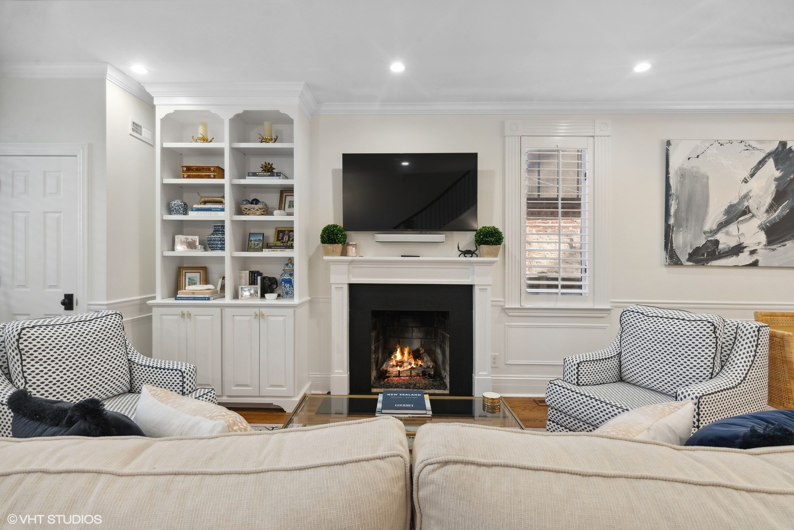 1907 N CLEVELAND Avenue Unit: B