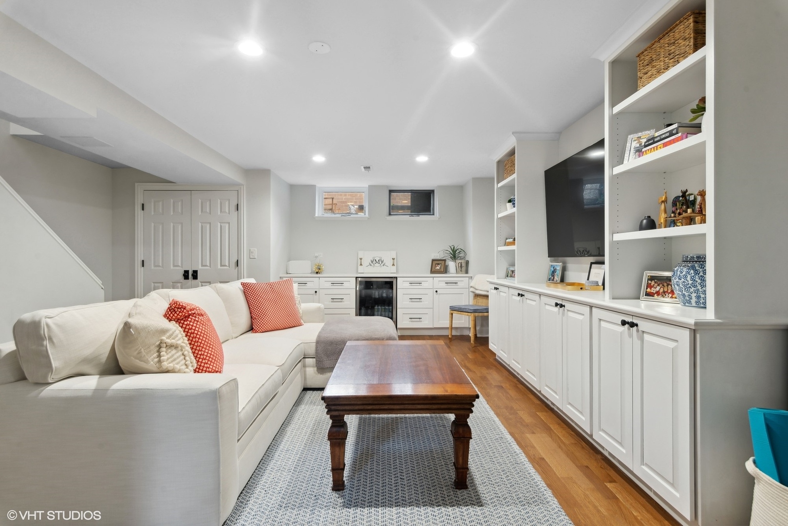 1907 N CLEVELAND Avenue Unit: B