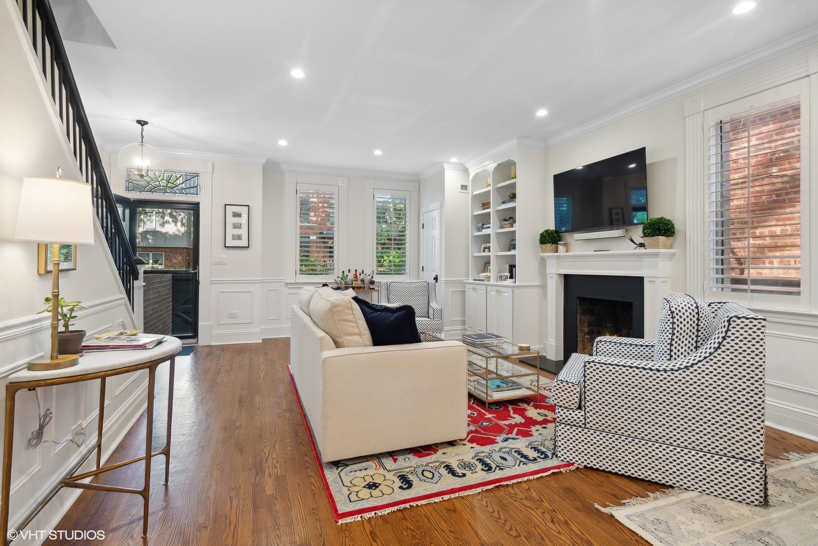 1907 N CLEVELAND Avenue Unit: B