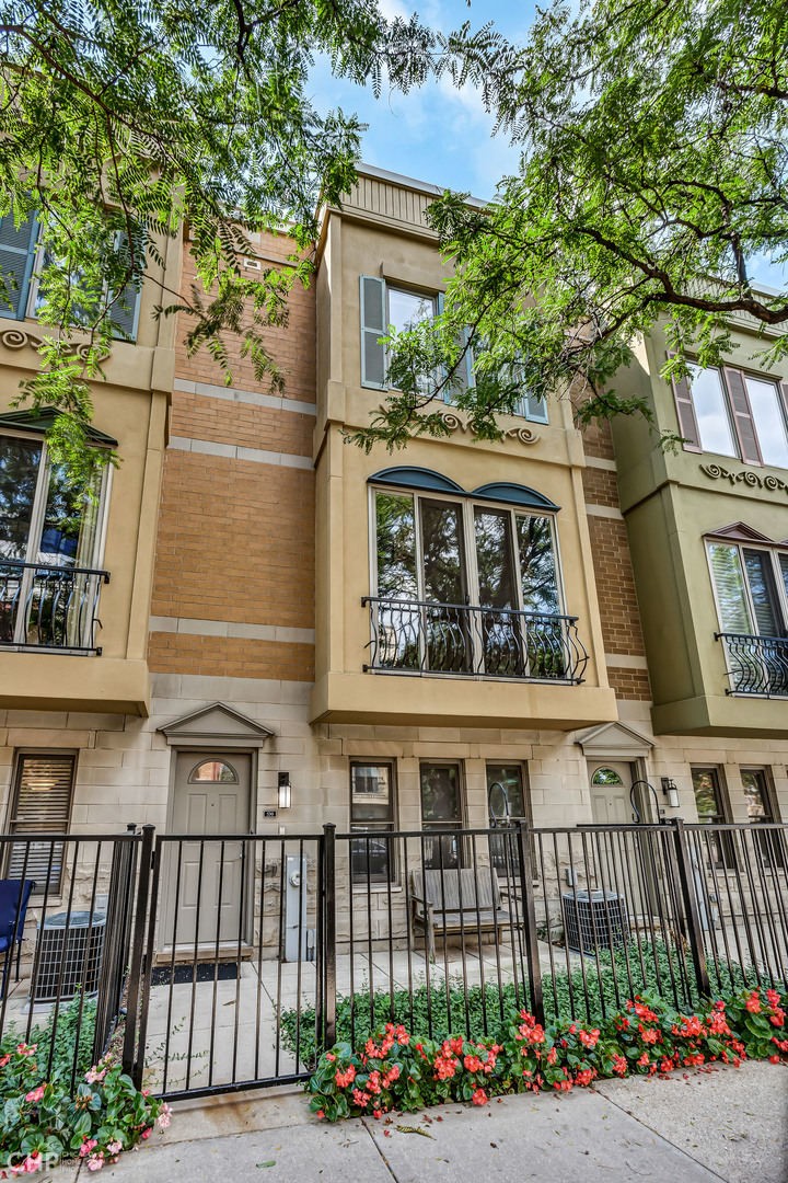 530 N Peoria Street