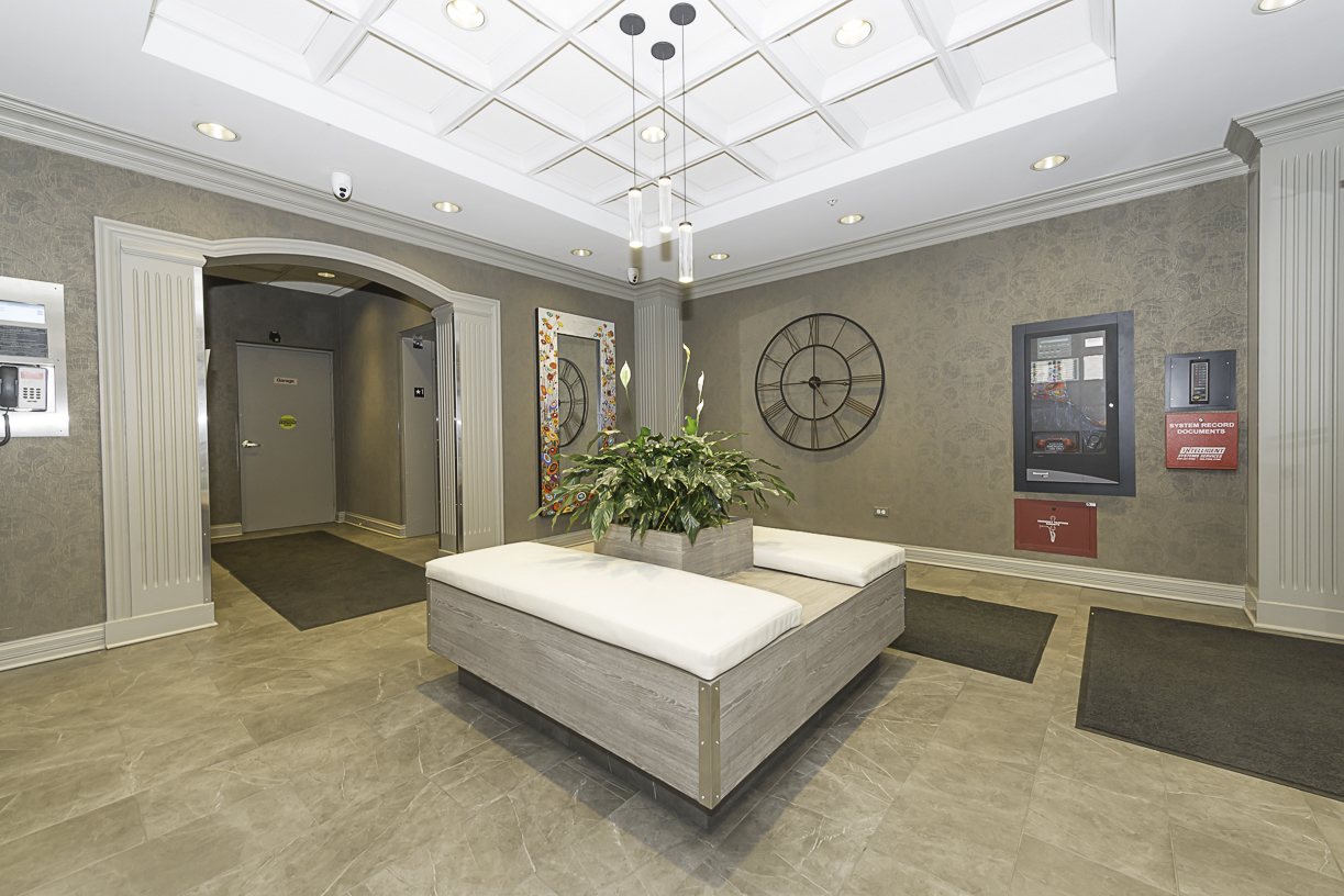 750 Pearson Street Unit: 611