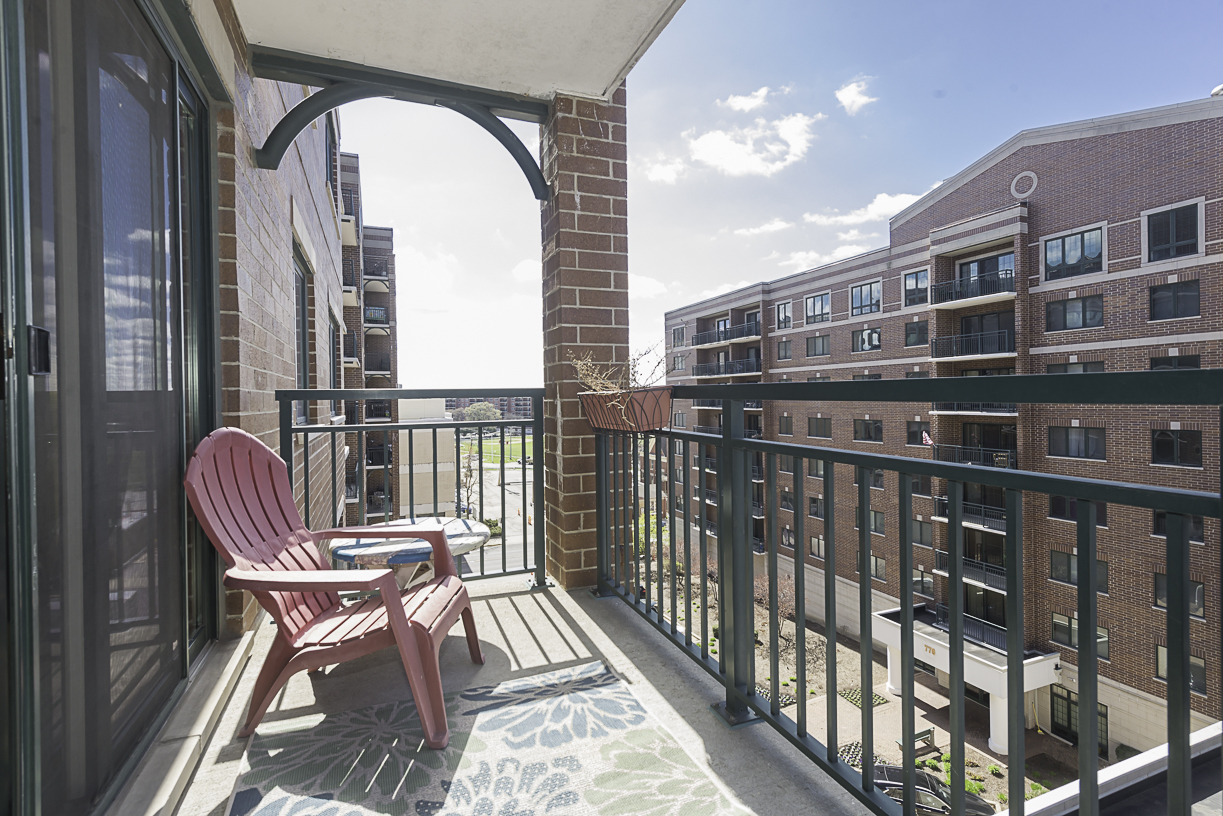 750 Pearson Street Unit: 611