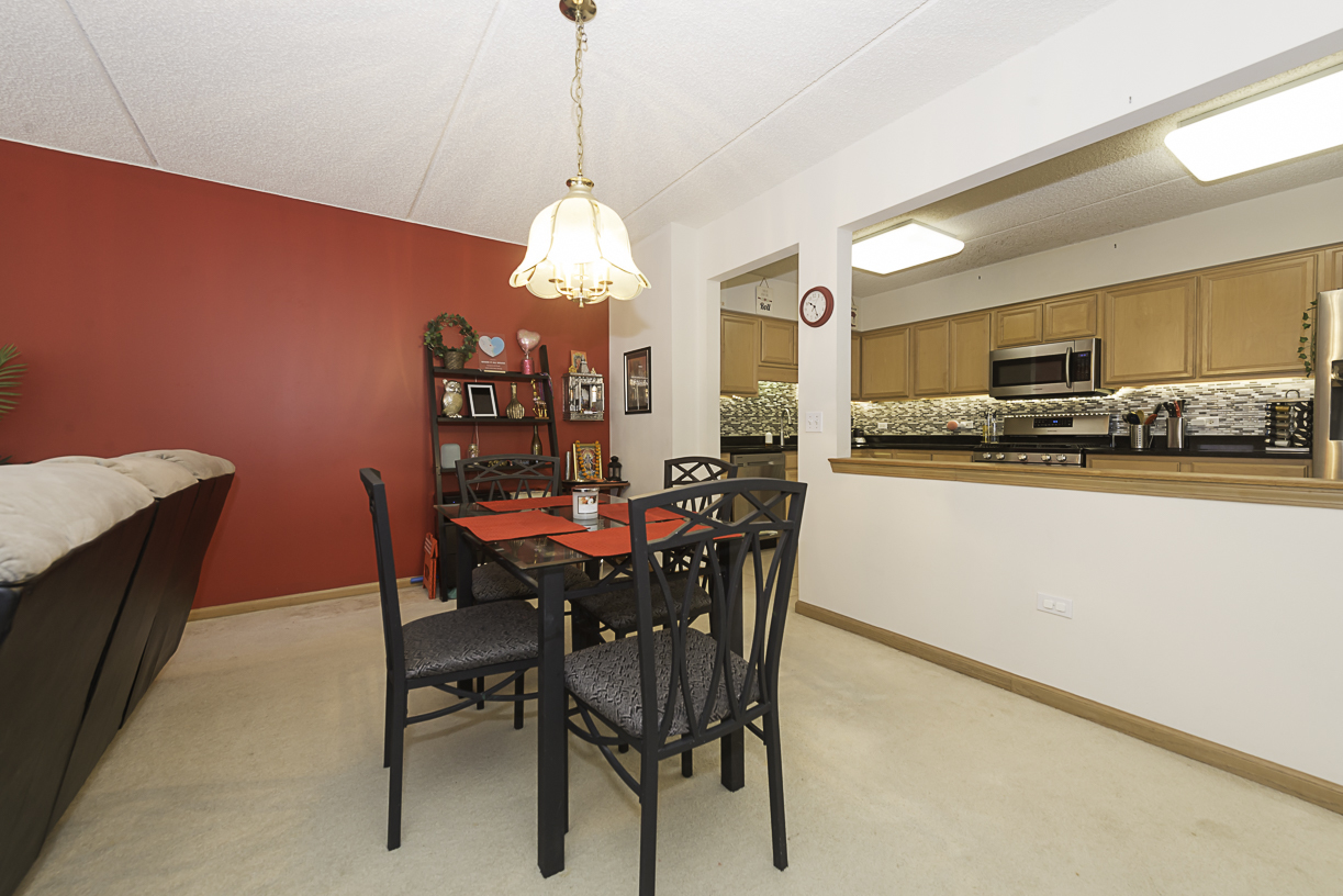 750 Pearson Street Unit: 611