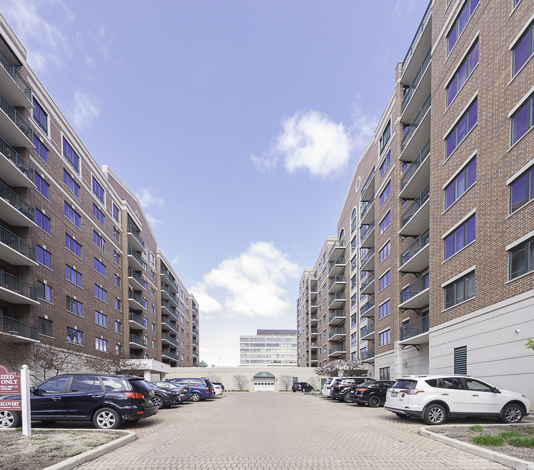 750 Pearson Street Unit: 611