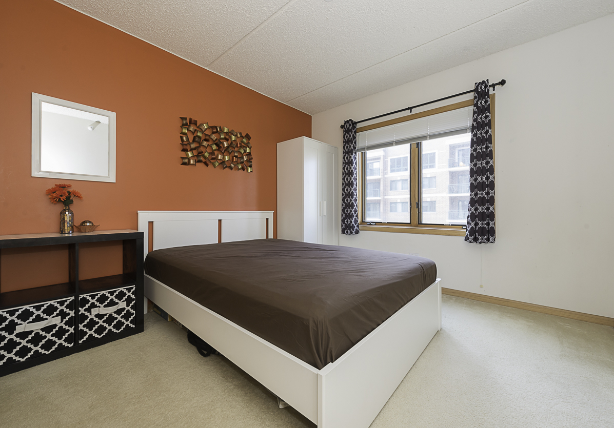 750 Pearson Street Unit: 611